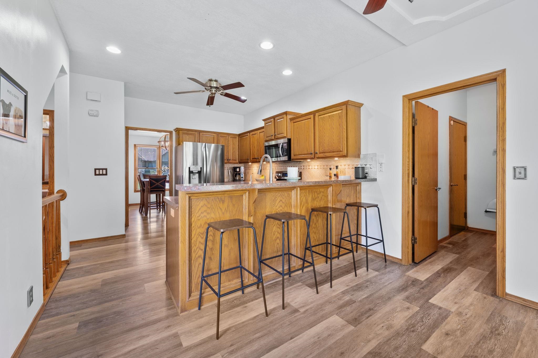 9422 W Sterling St Property Photo 11