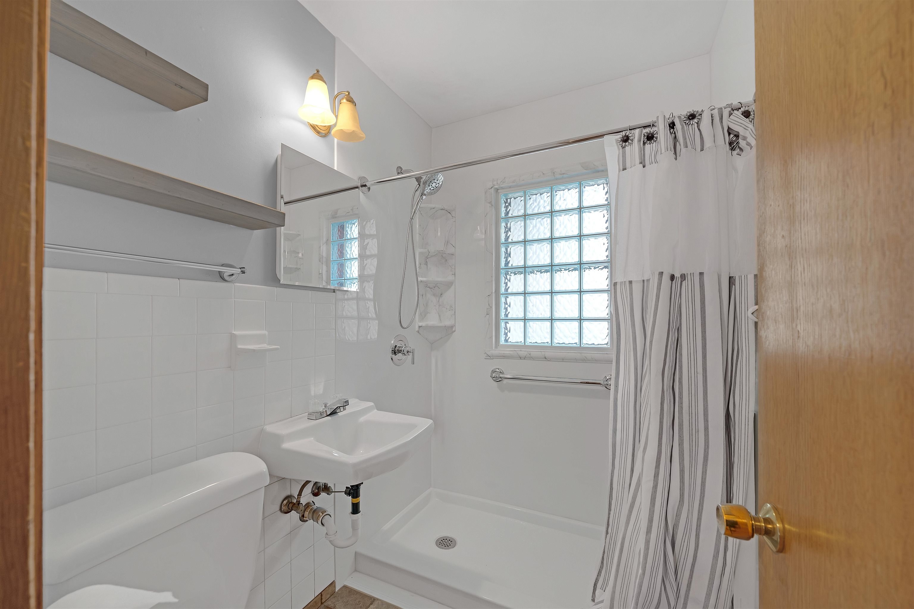 1116 E Alturas St Property Photo 12