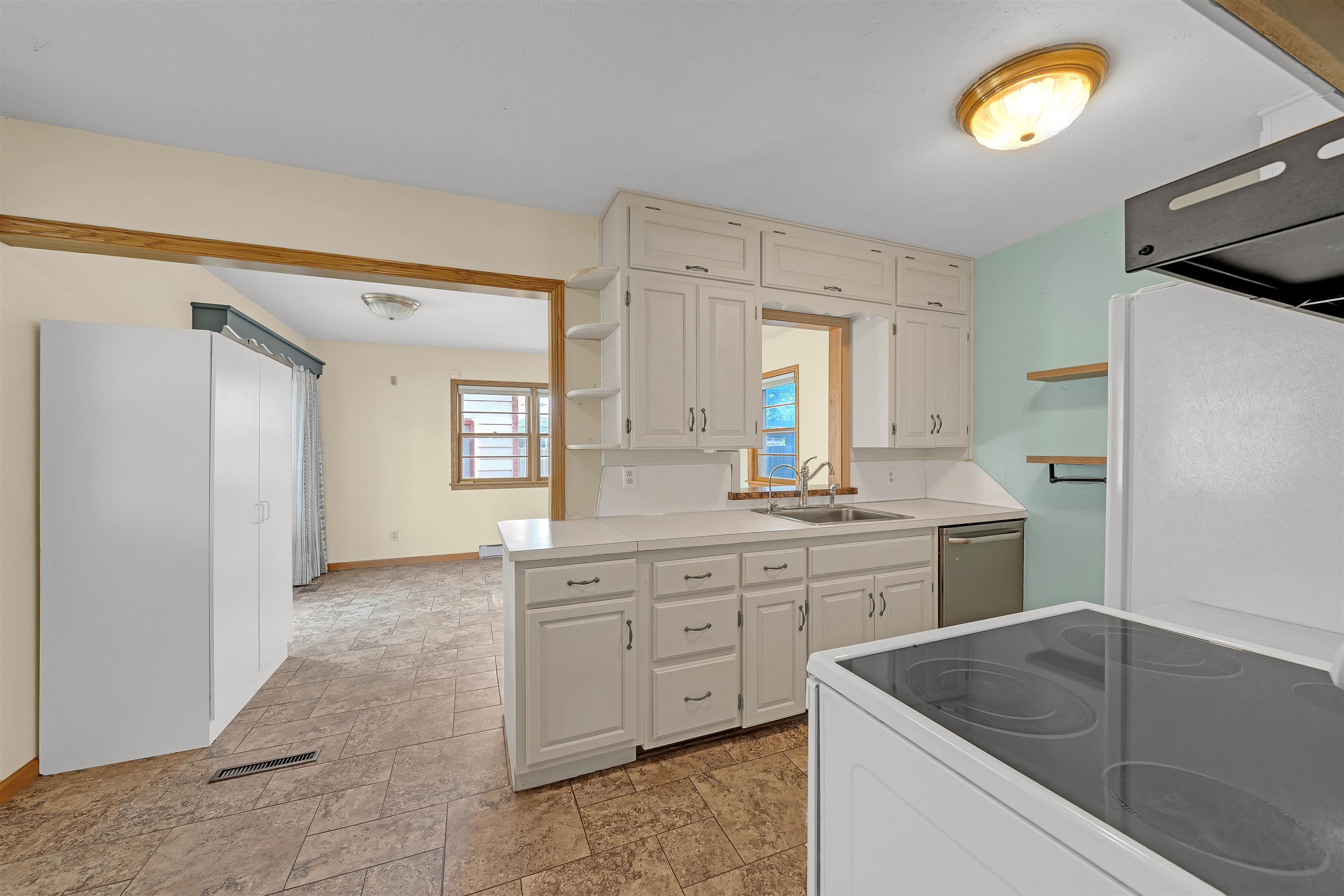 1116 E Alturas St Property Photo 13