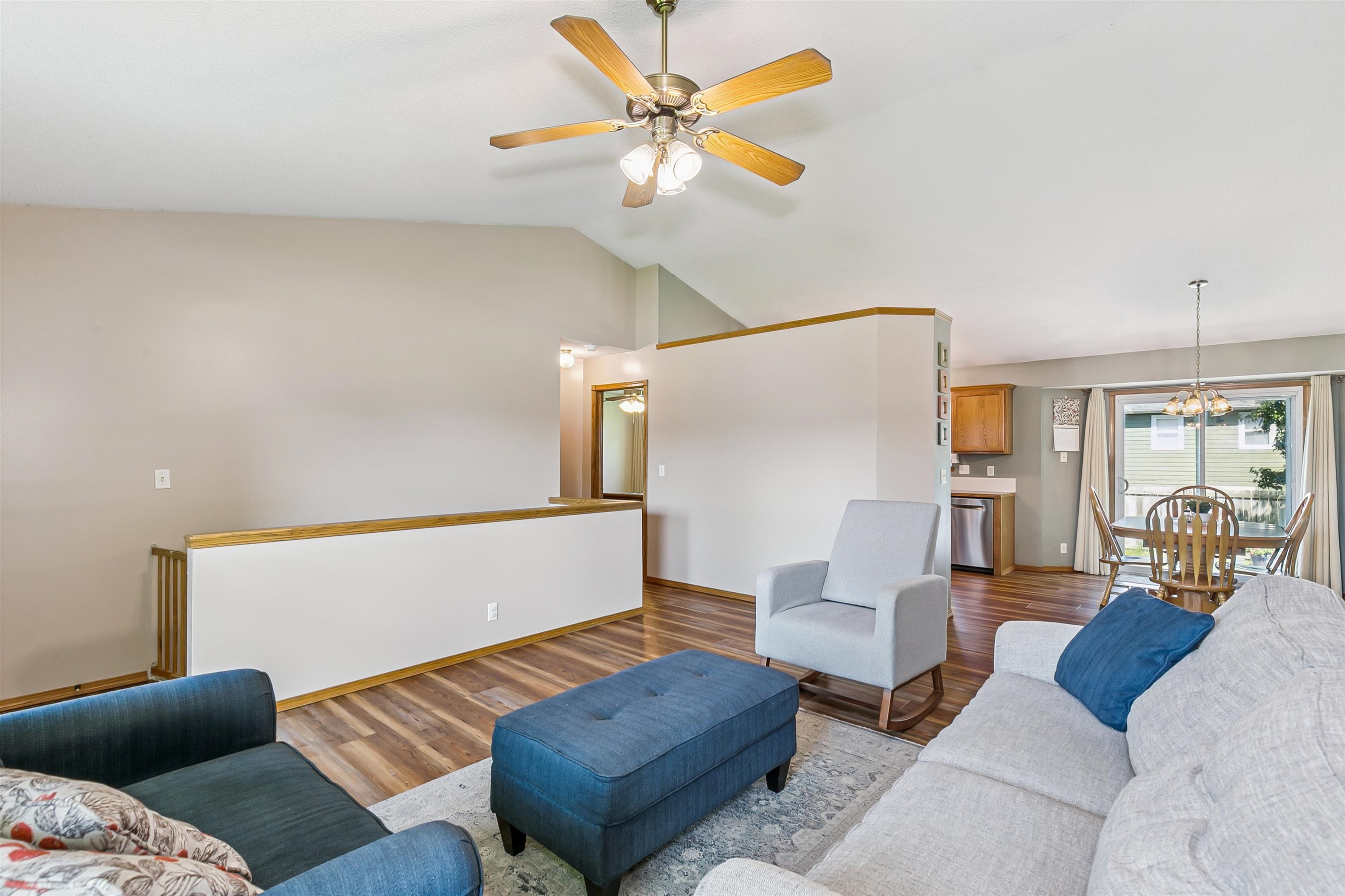 2318 S Shefford Property Photo 6