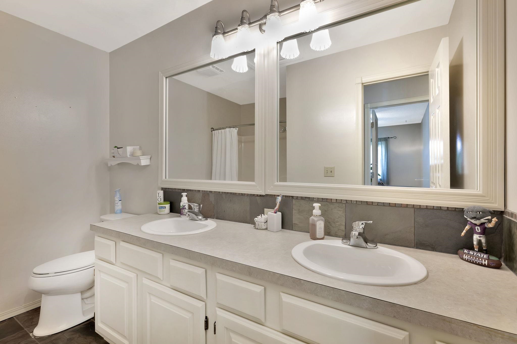 432 S Stoney Point St Property Photo 23