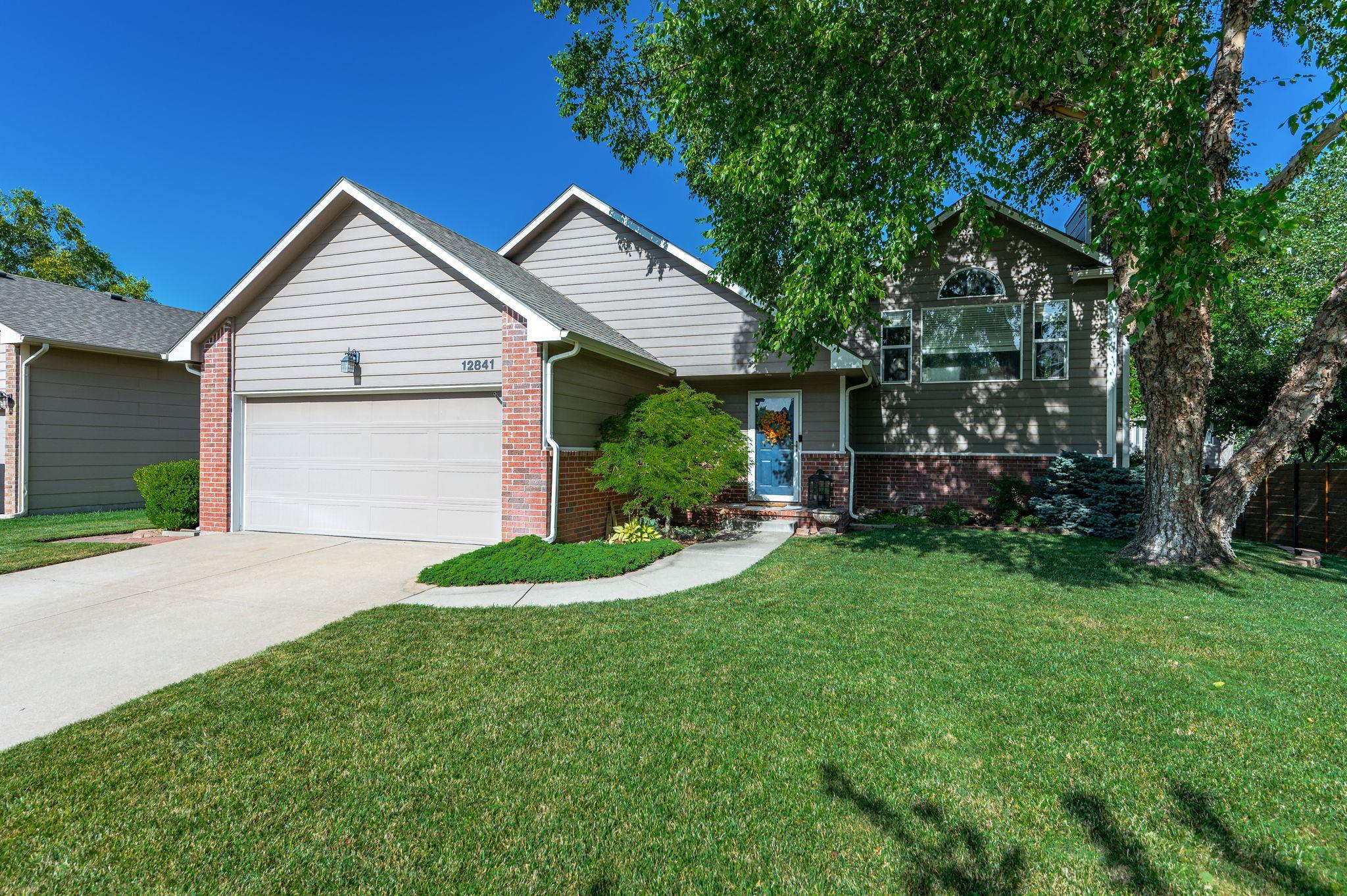 12841 W Hendryx Ct Property Photo 1