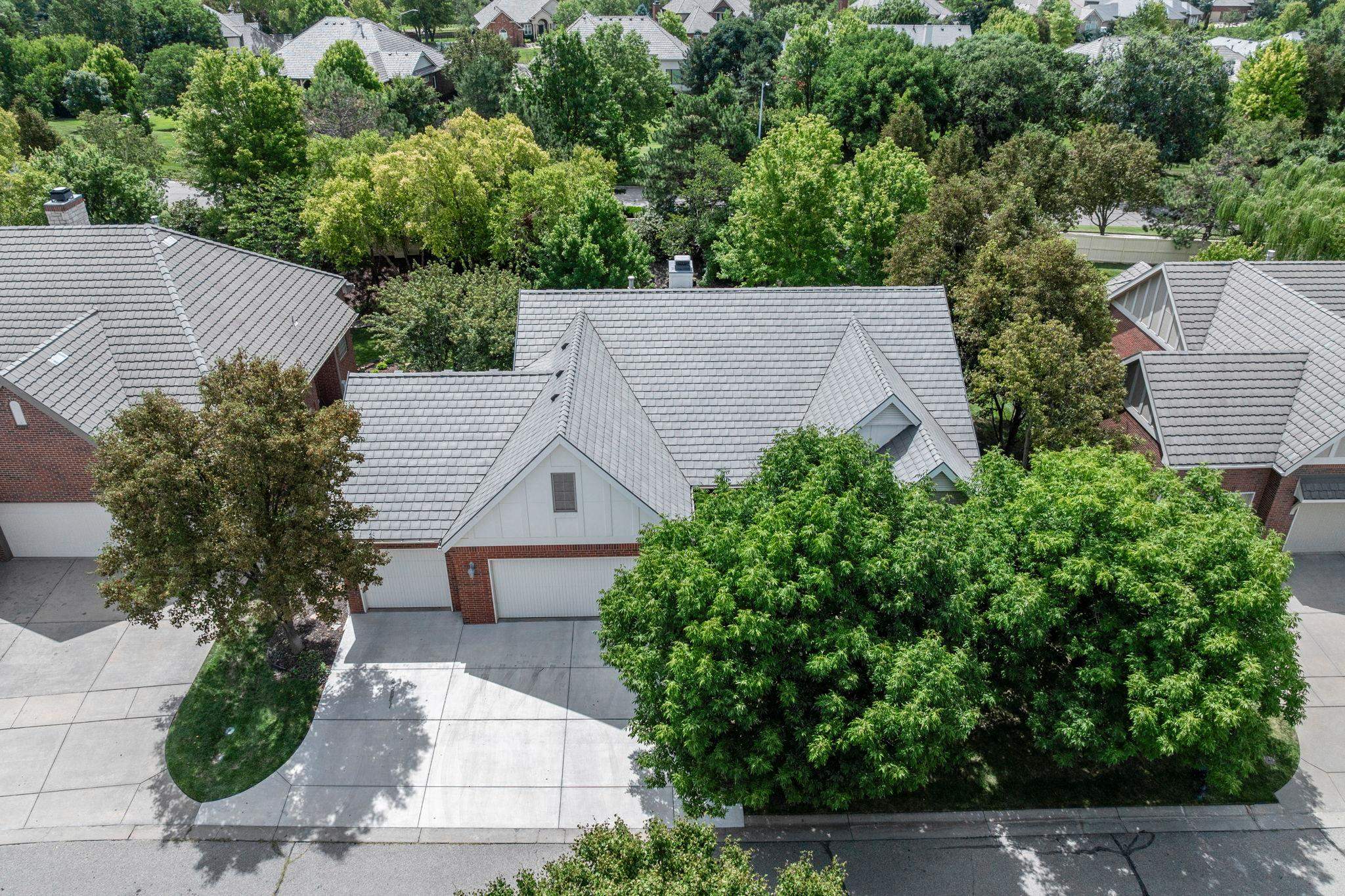 8811 E Churchill Cir Property Photo 1