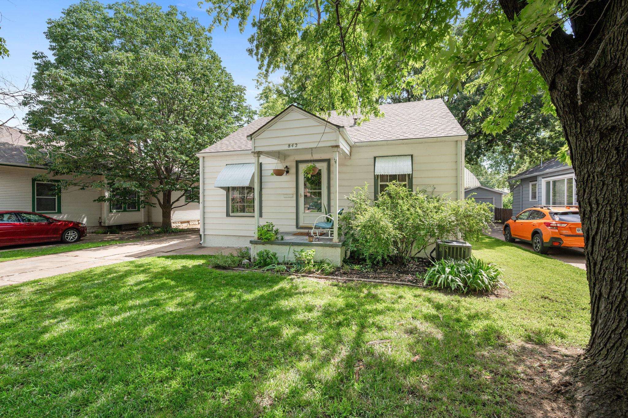 842 N Coolidge Property Photo 4