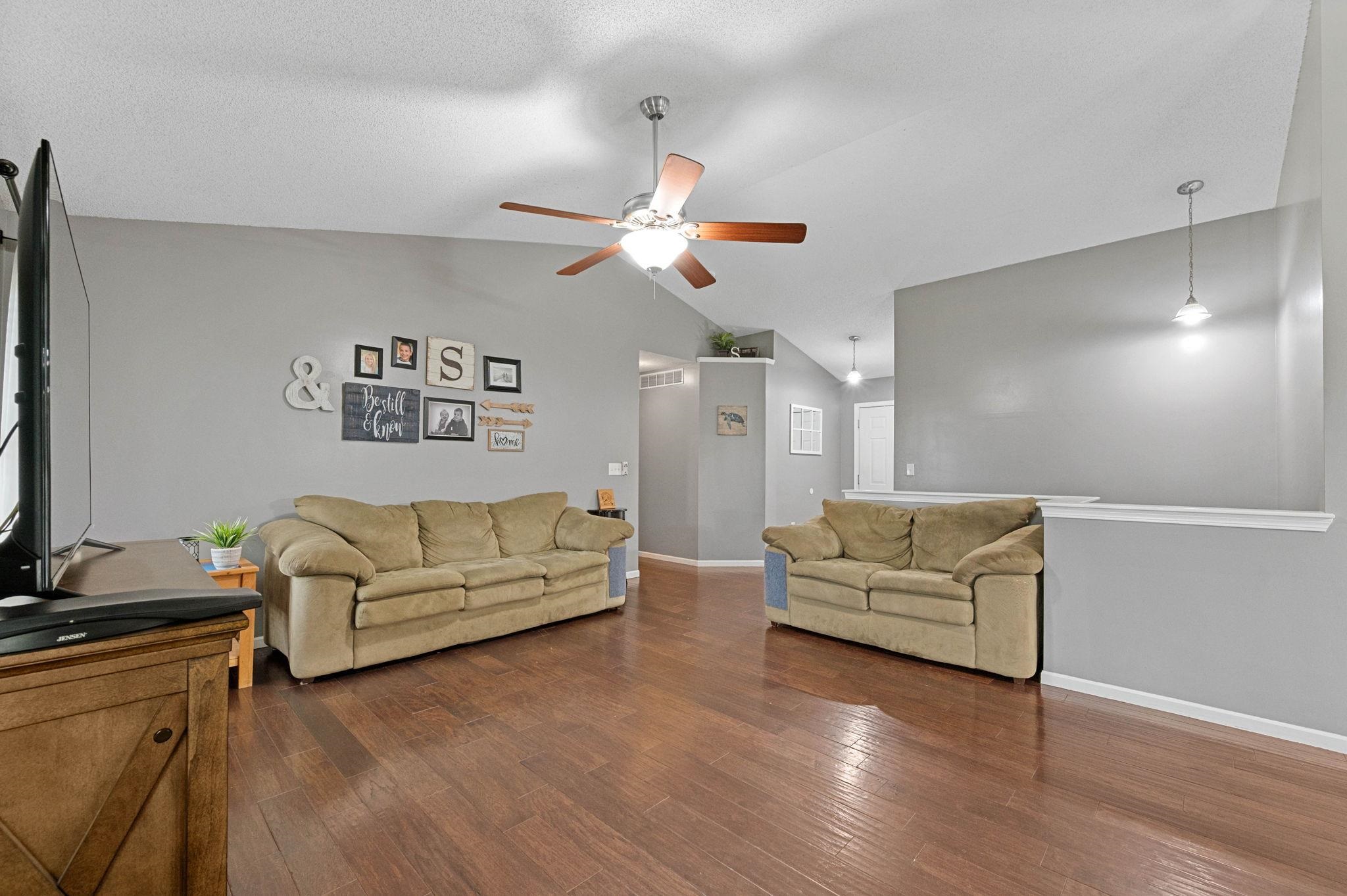 2457 E Dory Ct. Property Photo 6