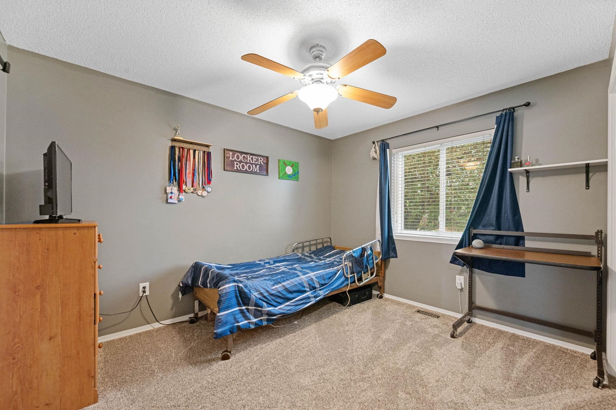 2457 E Dory Ct. Property Photo 16
