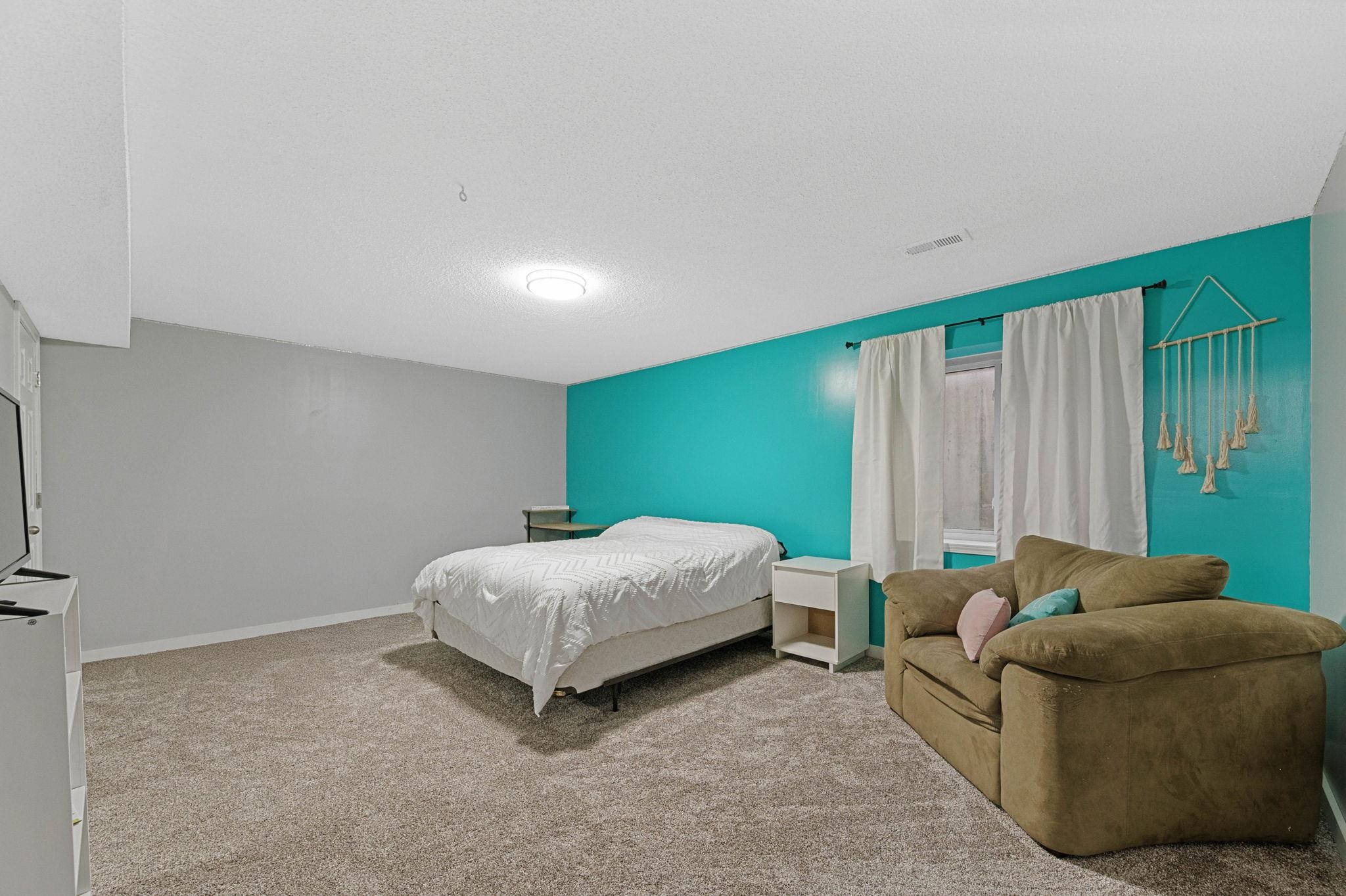 2457 E Dory Ct. Property Photo 21
