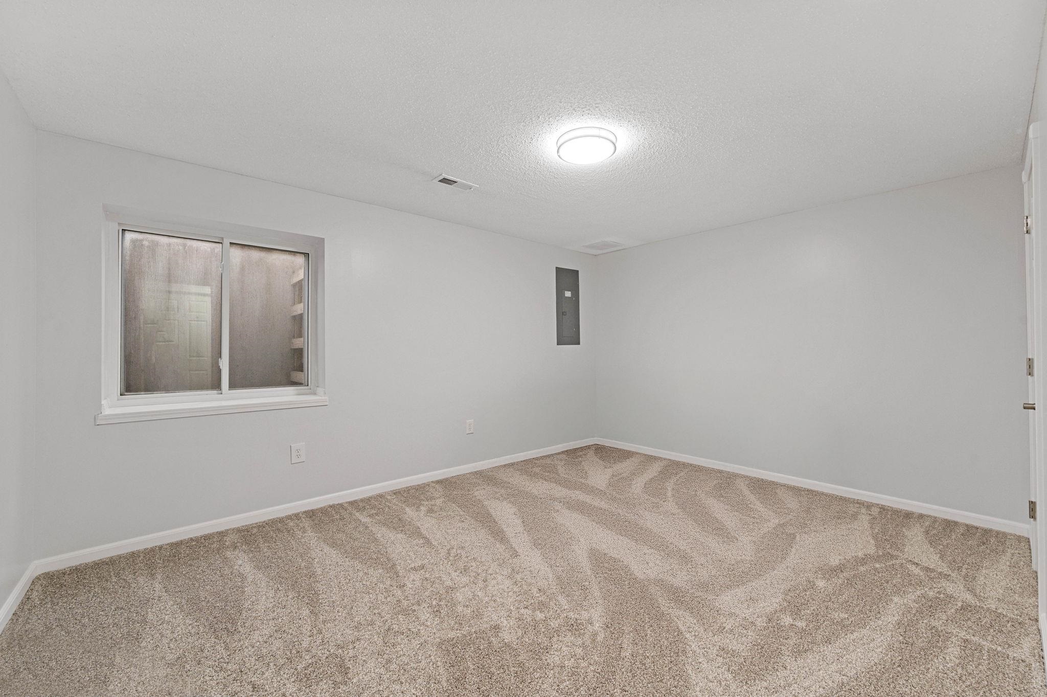 2457 E Dory Ct. Property Photo 23