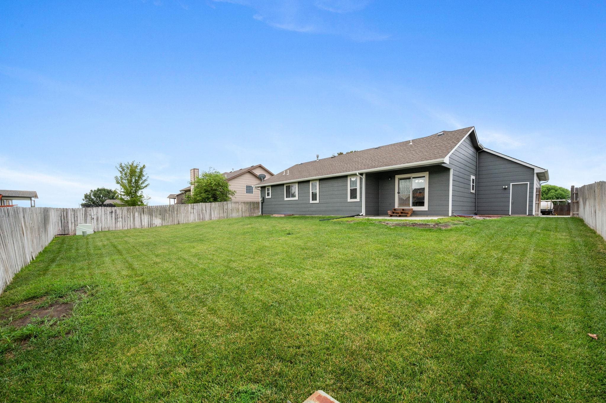 2457 E Dory Ct. Property Photo 25
