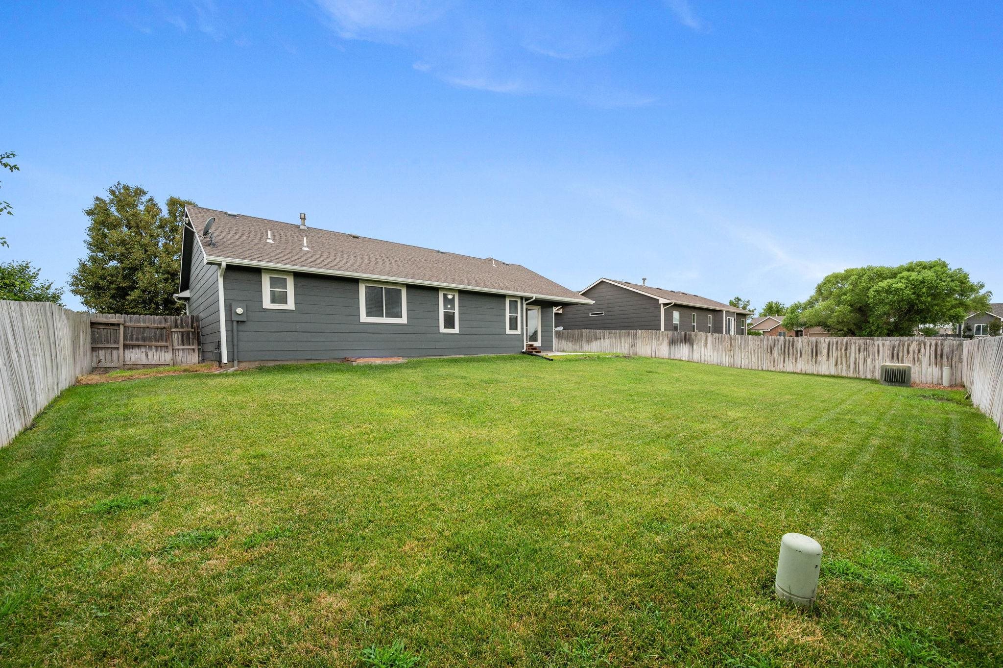 2457 E Dory Ct. Property Photo 29