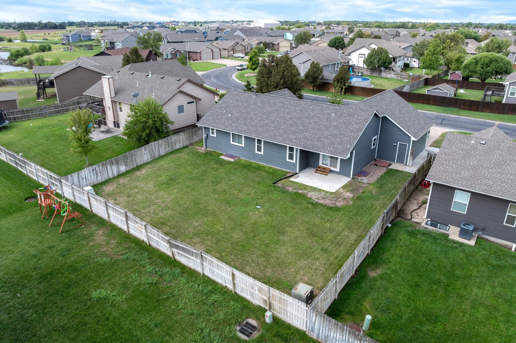 2457 E Dory Ct. Property Photo 33