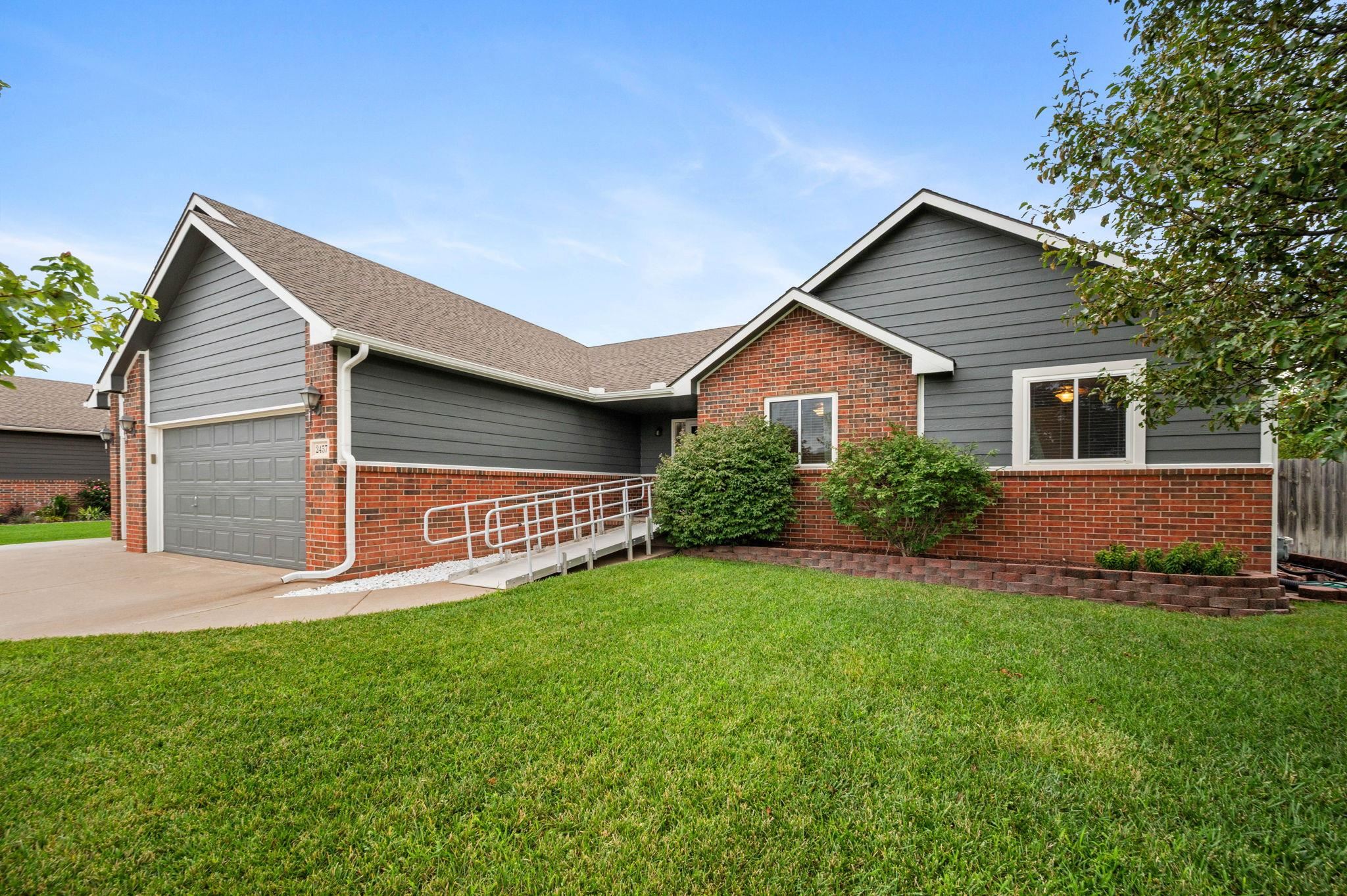 2457 E Dory Ct. Property Photo 34