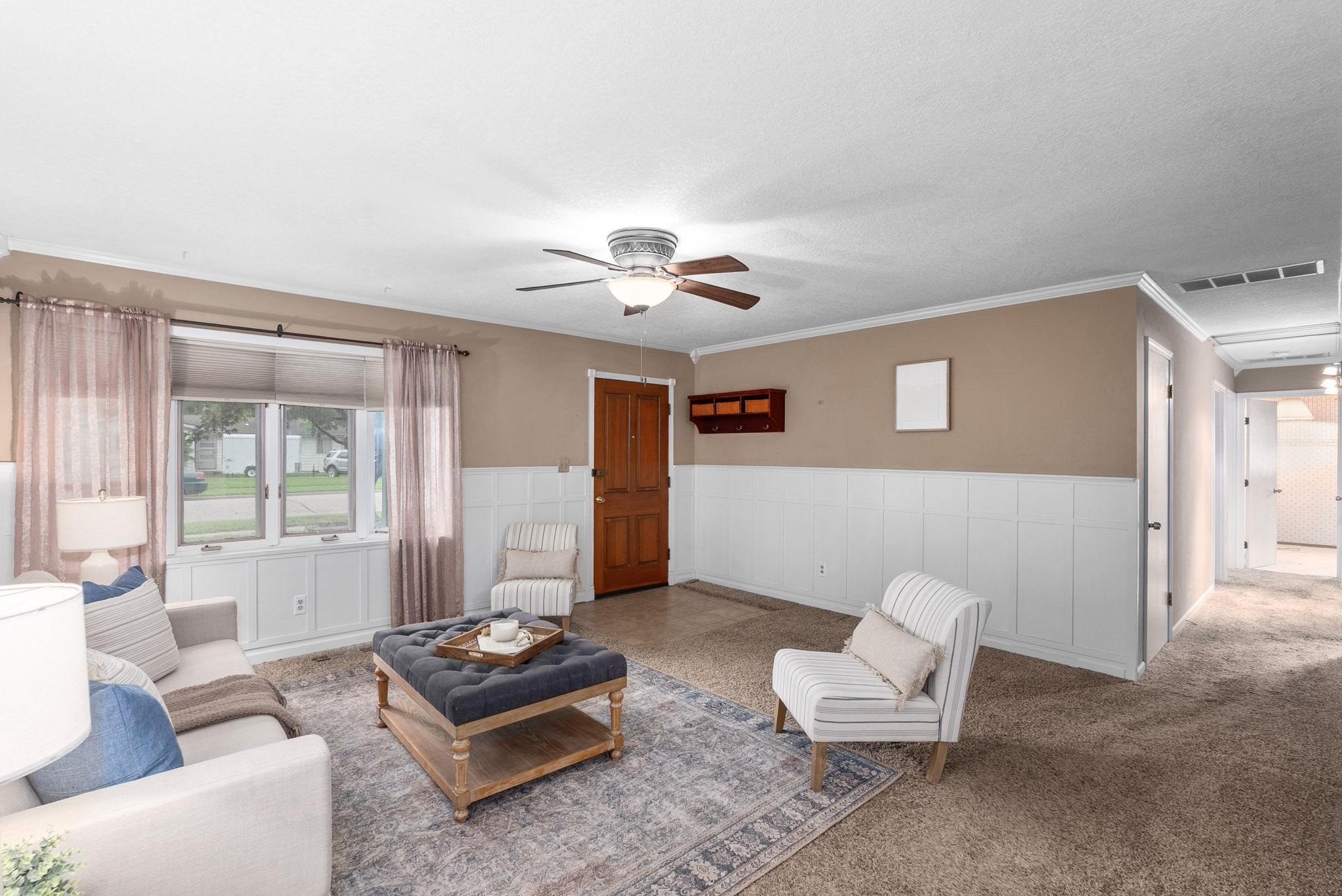 913 N Wilbur Ln Property Photo 3