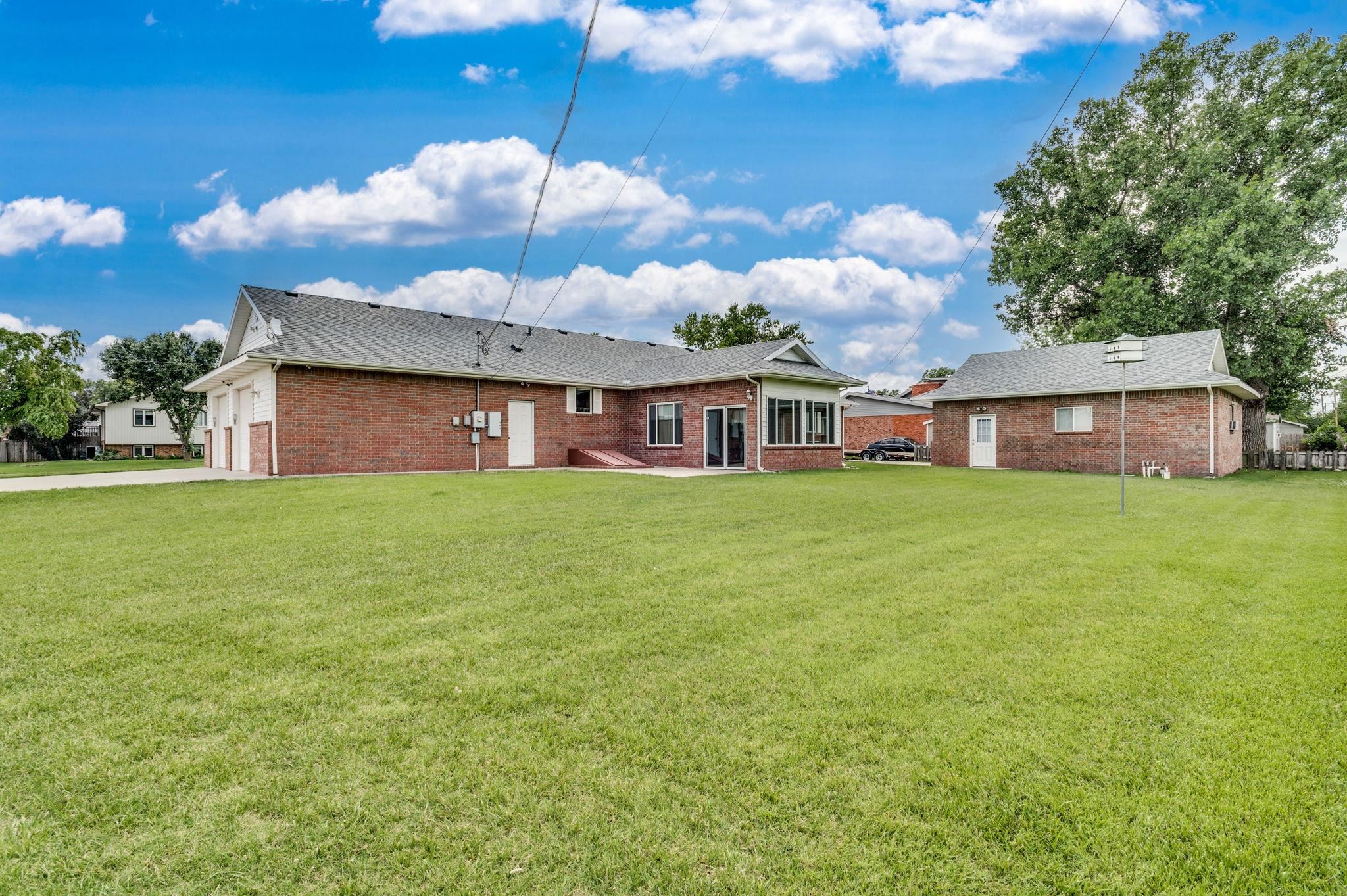 42 Detroit Dr Property Photo 28