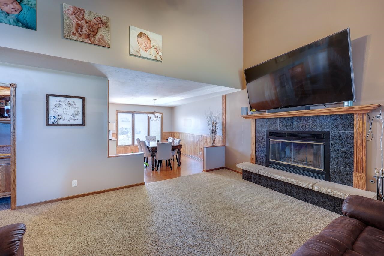 3408 Lakeshore Drive Property Photo 2
