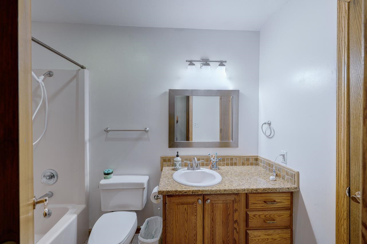 3408 Lakeshore Drive Property Photo 12