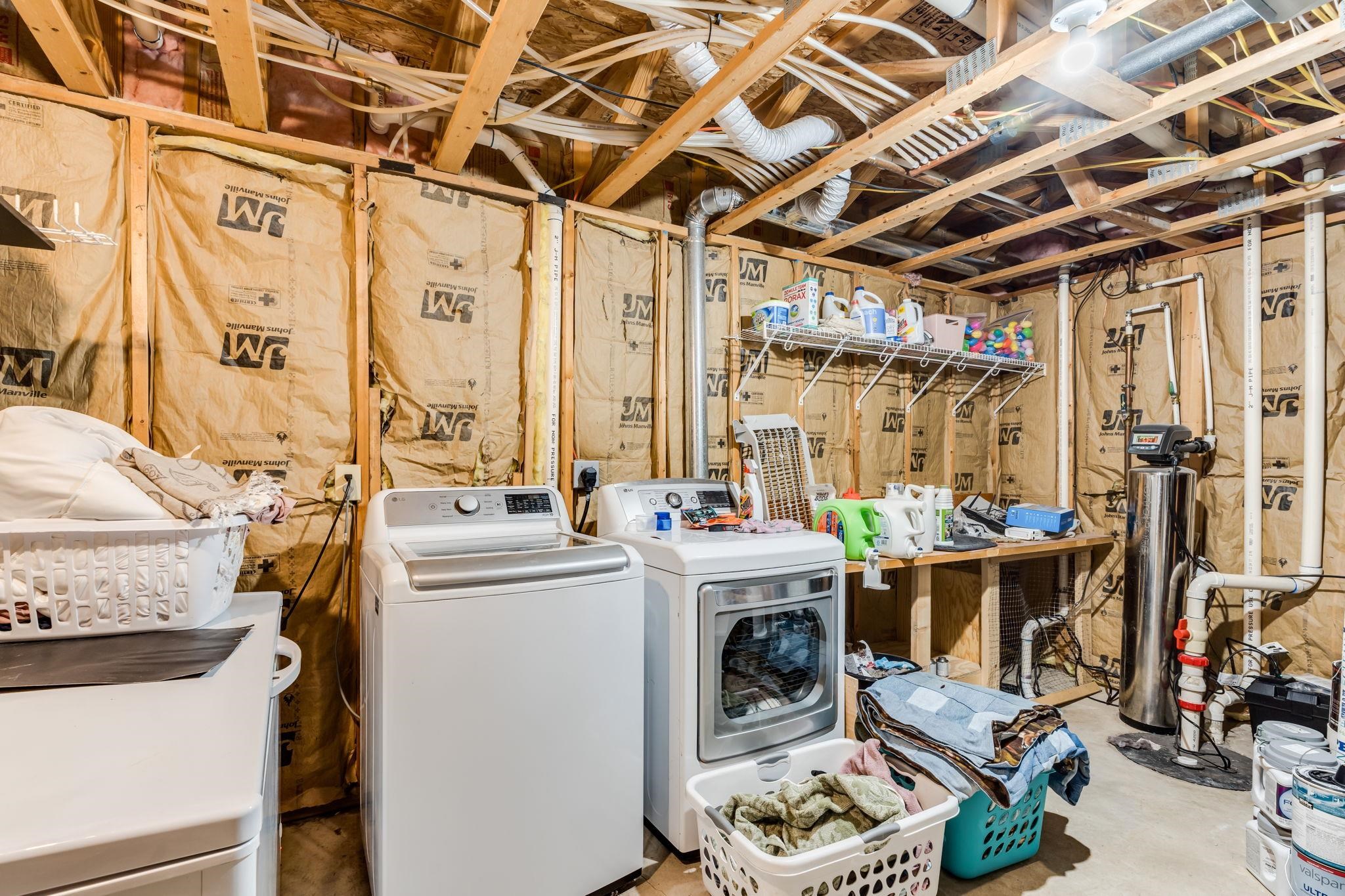 1124 N Parkway Dr Property Photo 26