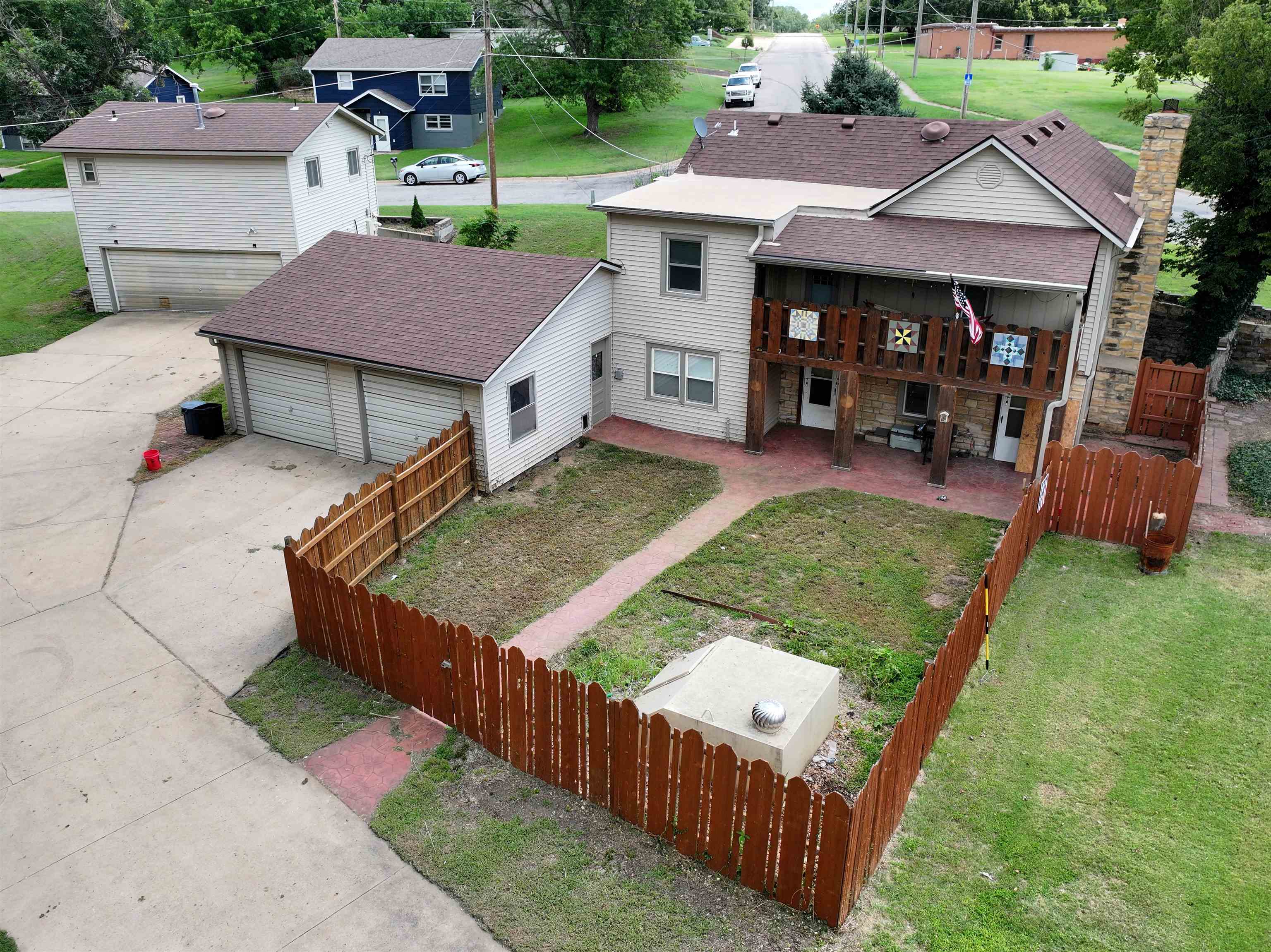 304 Blake St Property Photo 4
