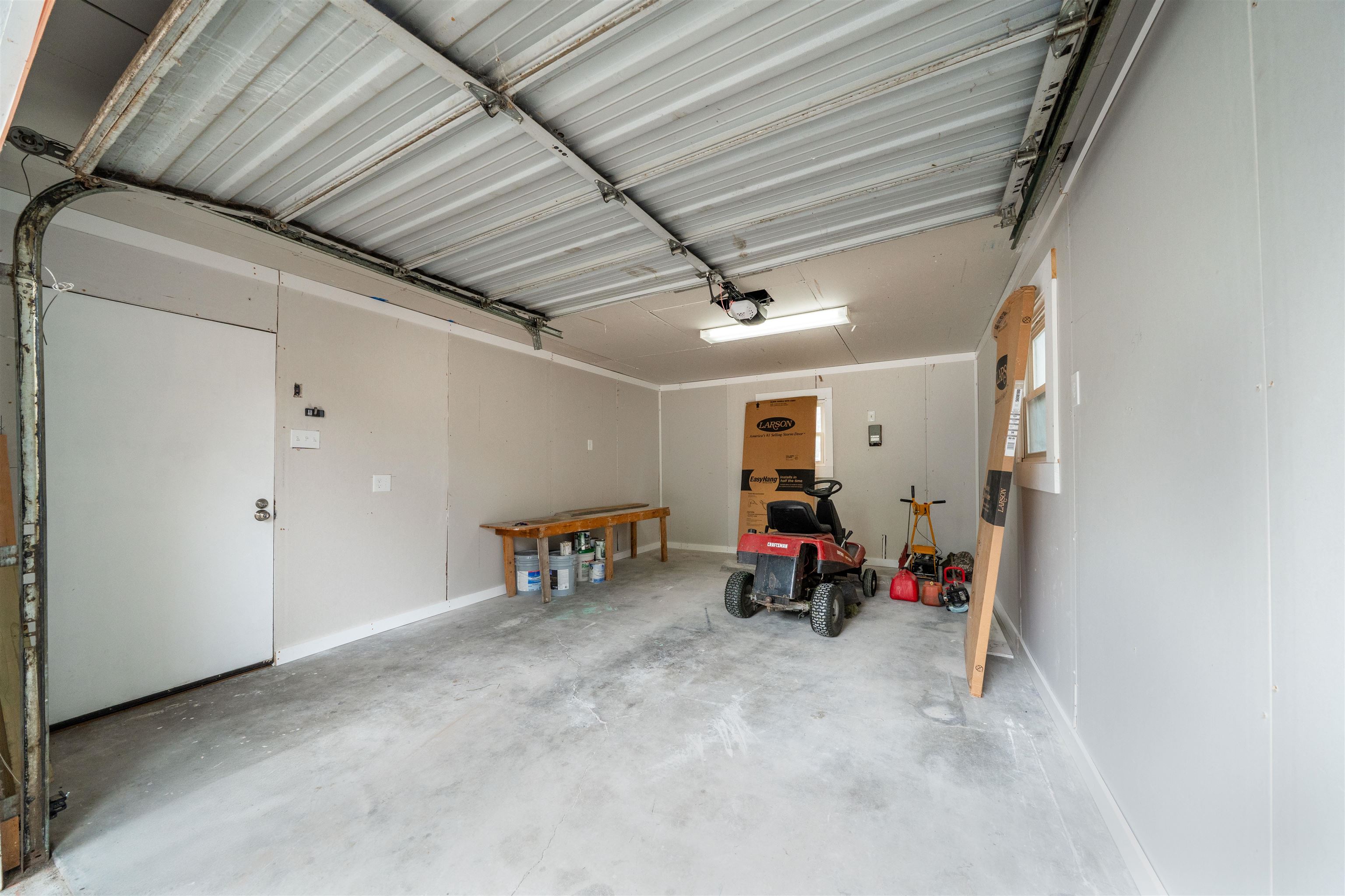 349 N Elder St Property Photo 31