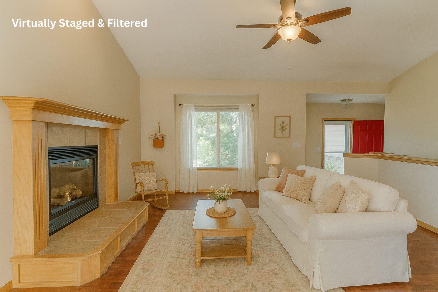 1738 N Black Locust Ct Property Photo 2