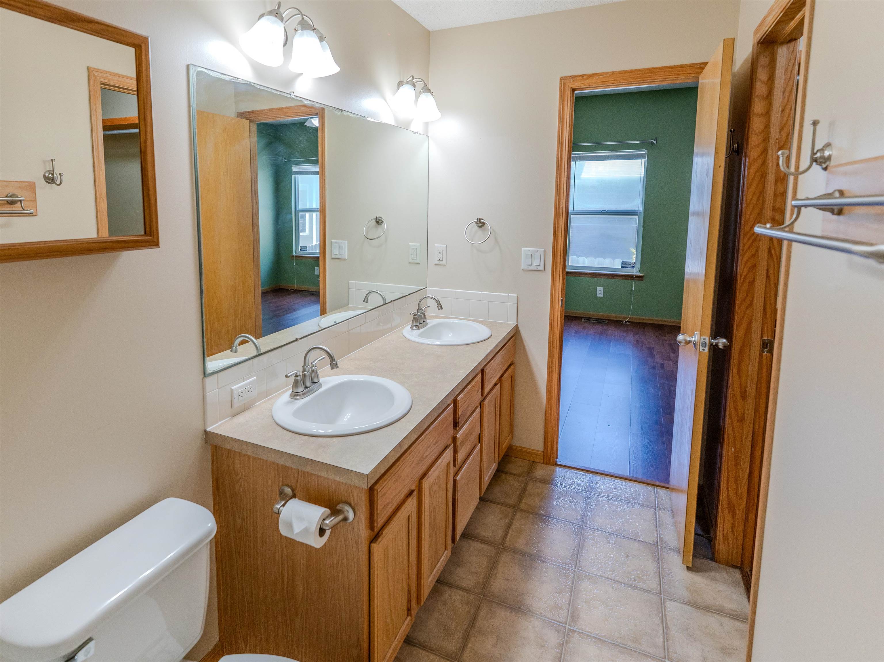 1738 N Black Locust Ct Property Photo 14