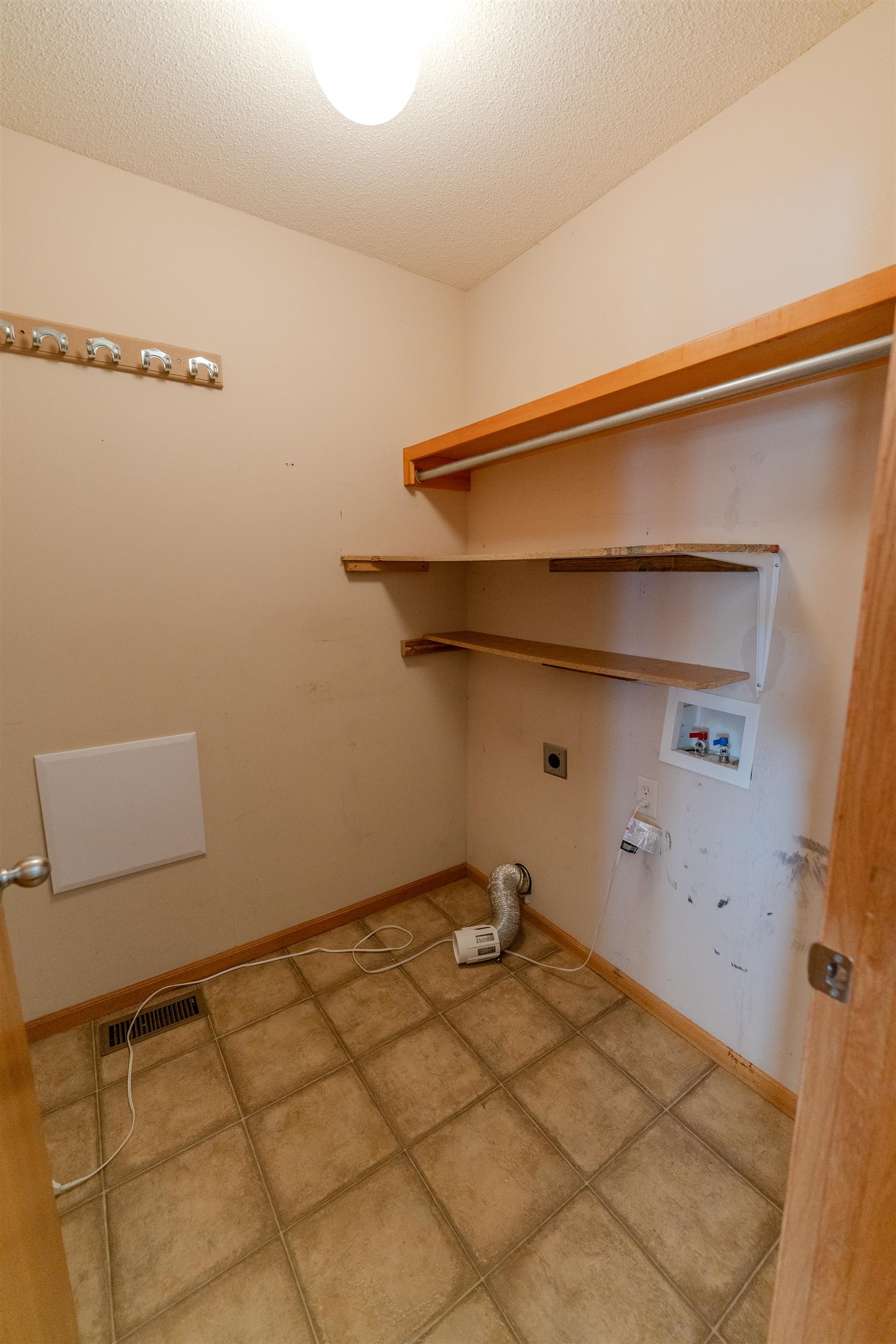 1738 N Black Locust Ct Property Photo 16