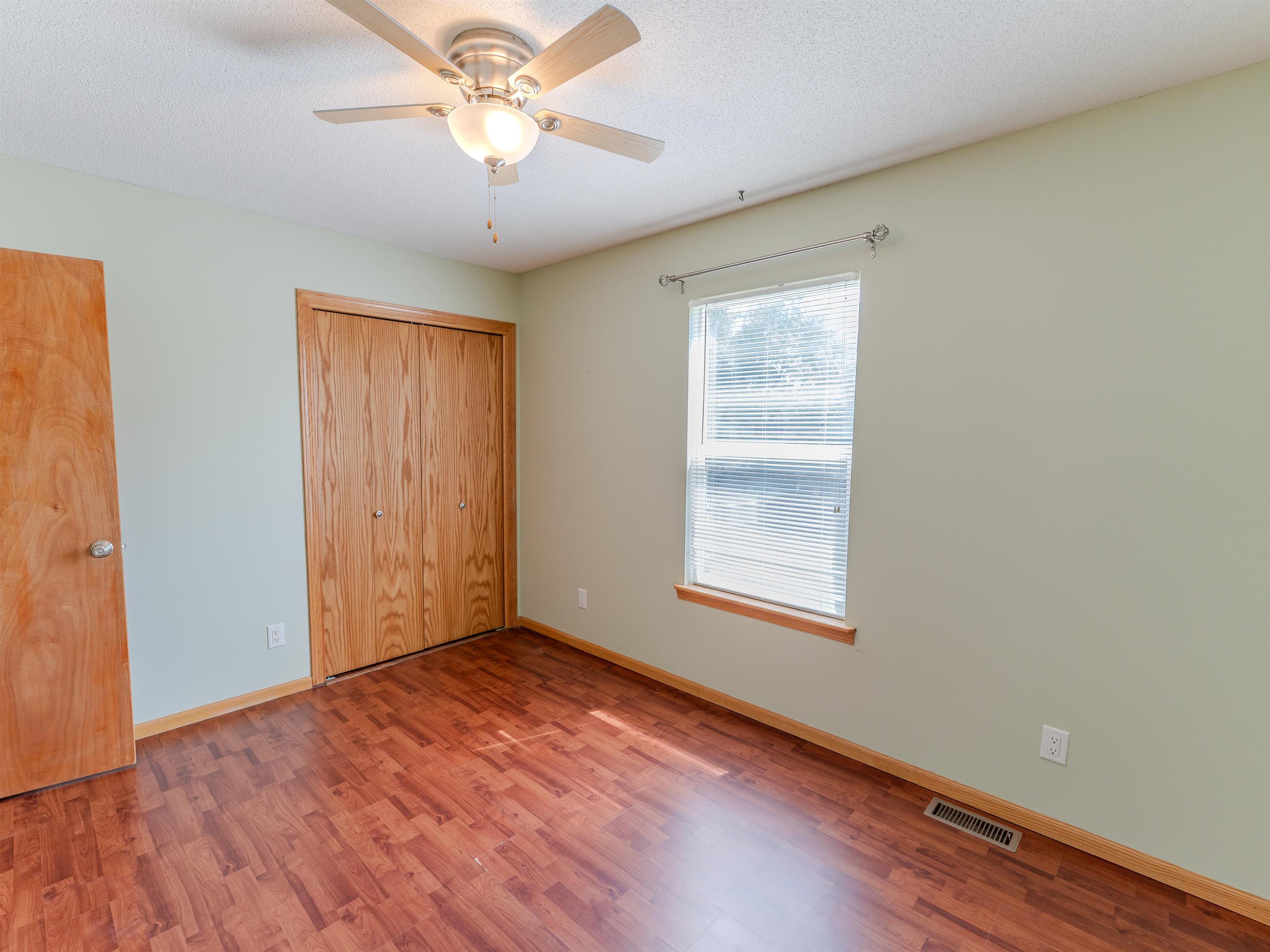1738 N Black Locust Ct Property Photo 20