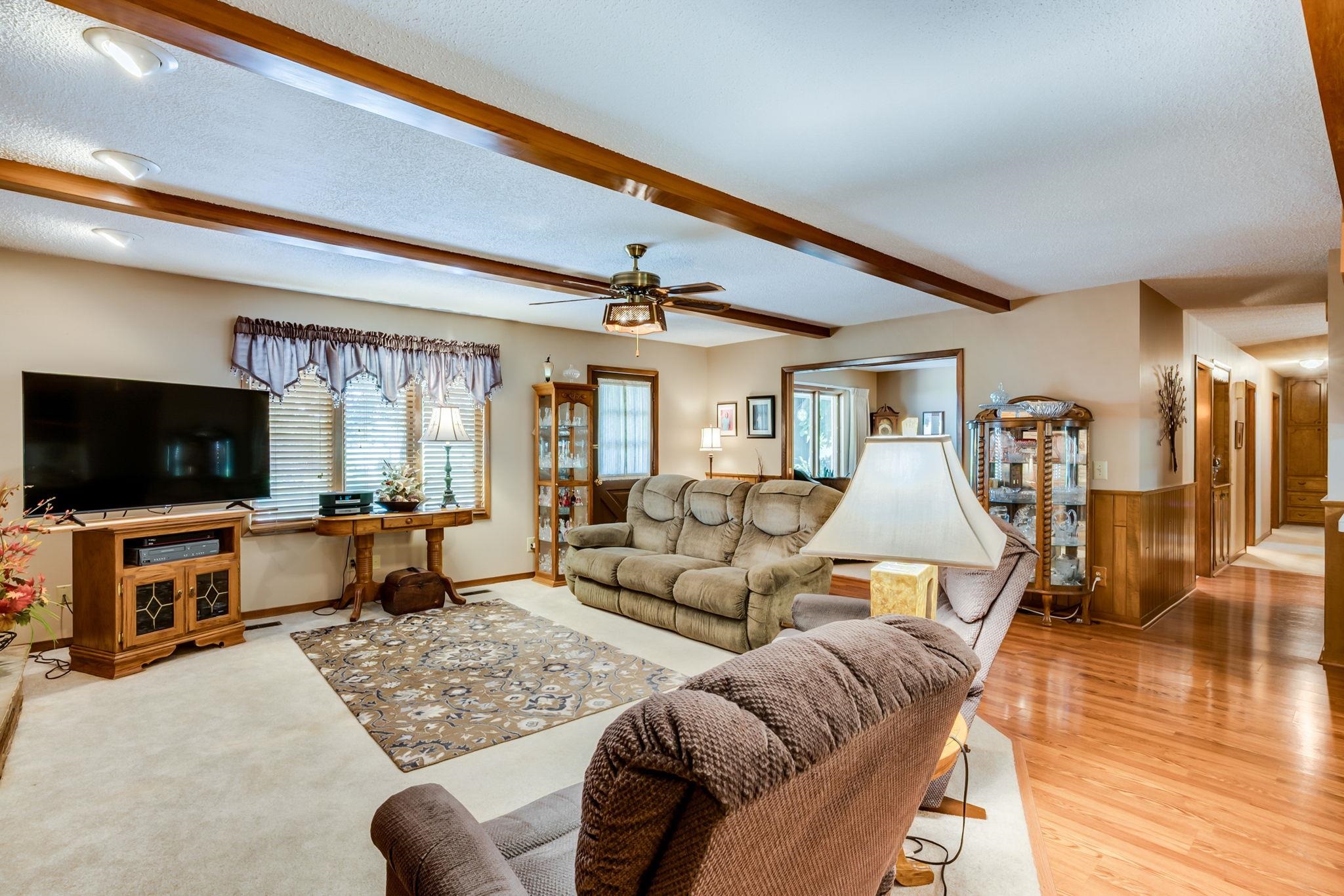 5602 Highland Dr Property Photo 5