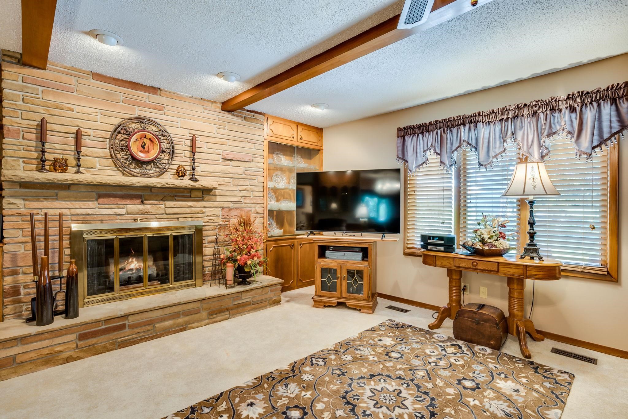 5602 Highland Dr Property Photo 8