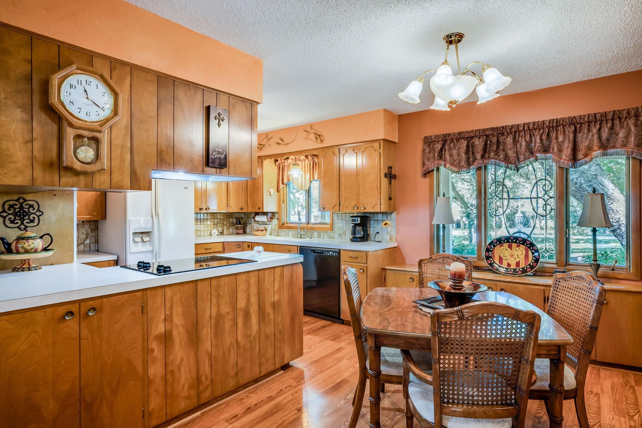 5602 Highland Dr Property Photo 14