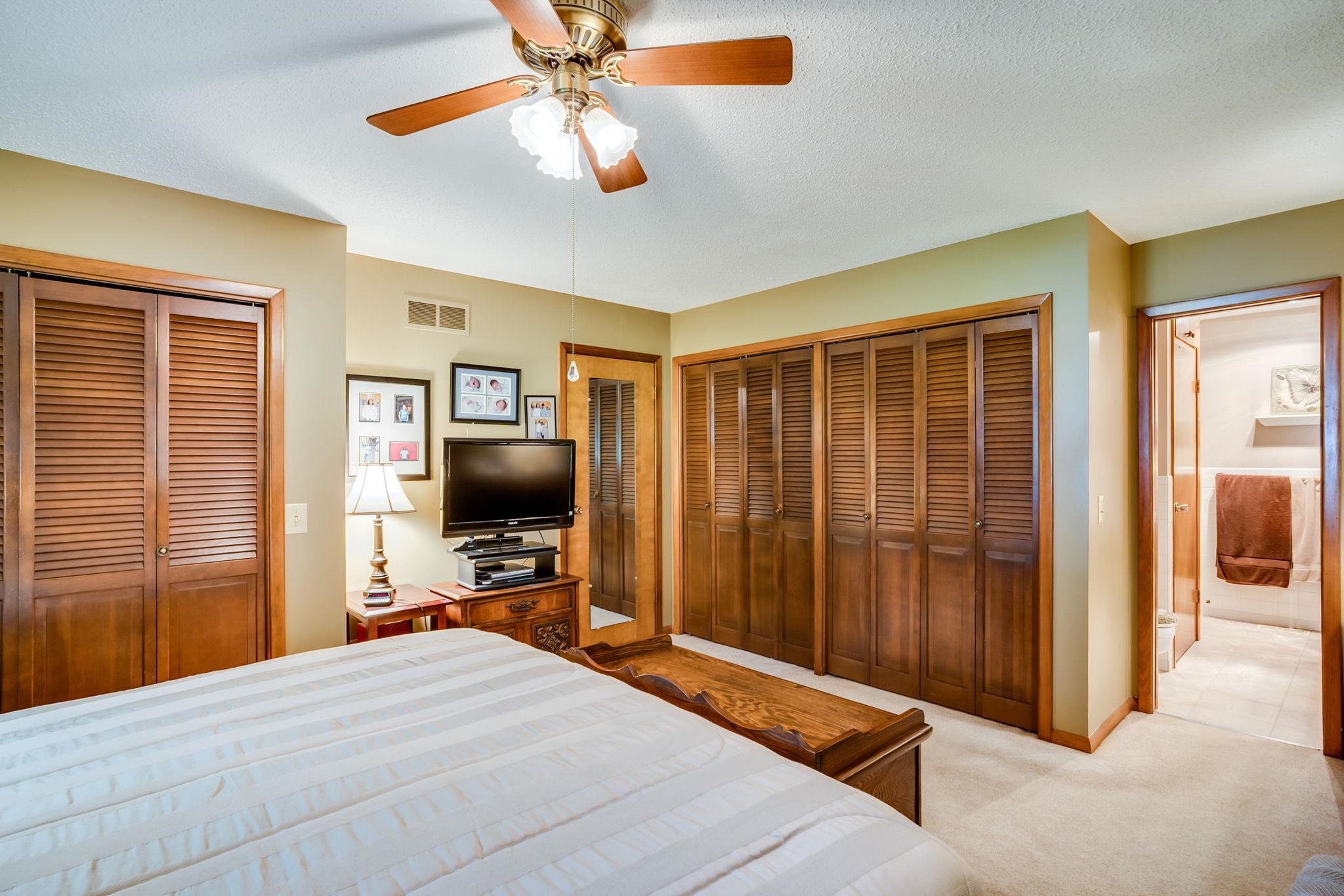 5602 Highland Dr Property Photo 17