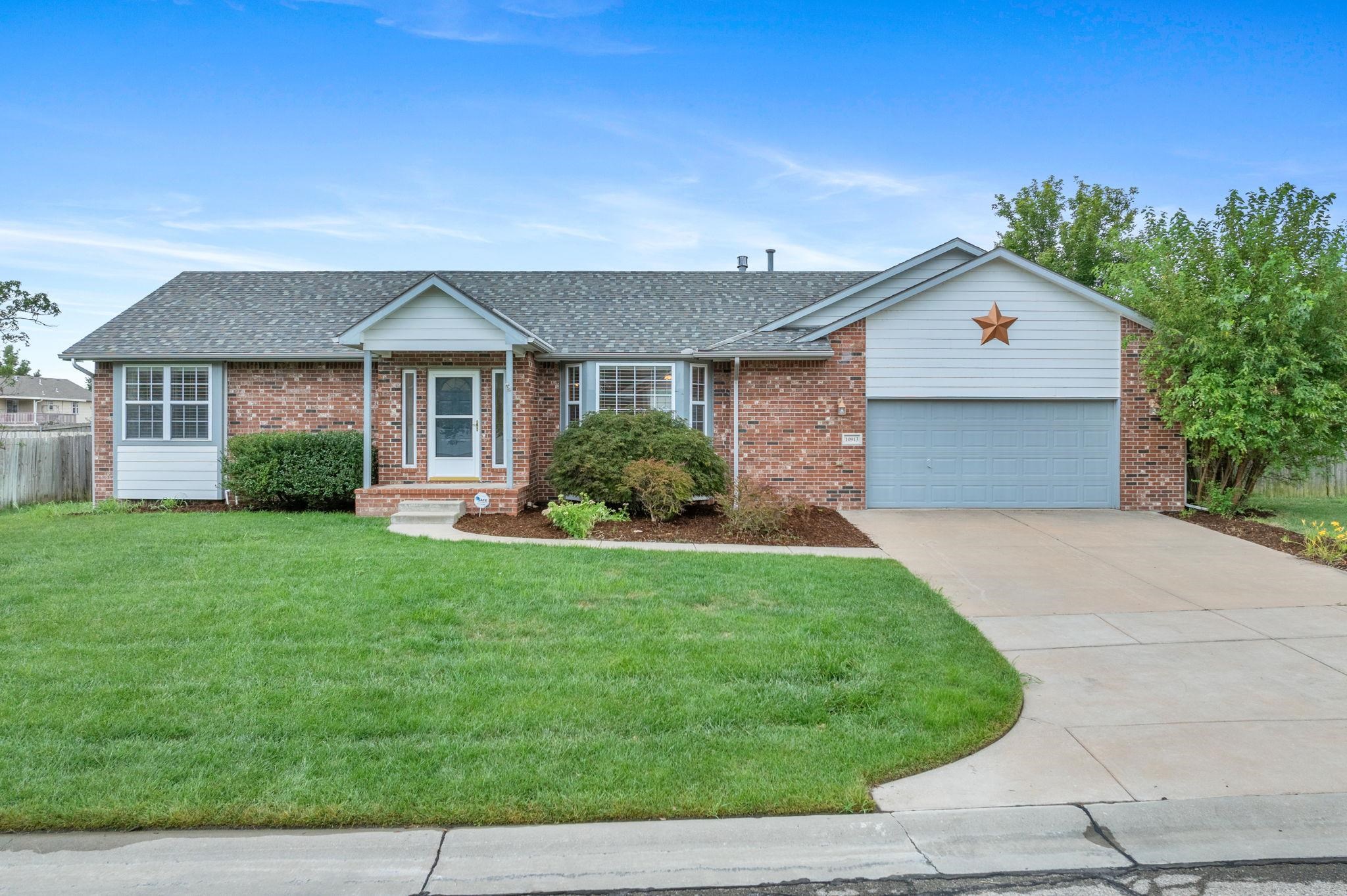 10913 E Longlake St Property Photo 1