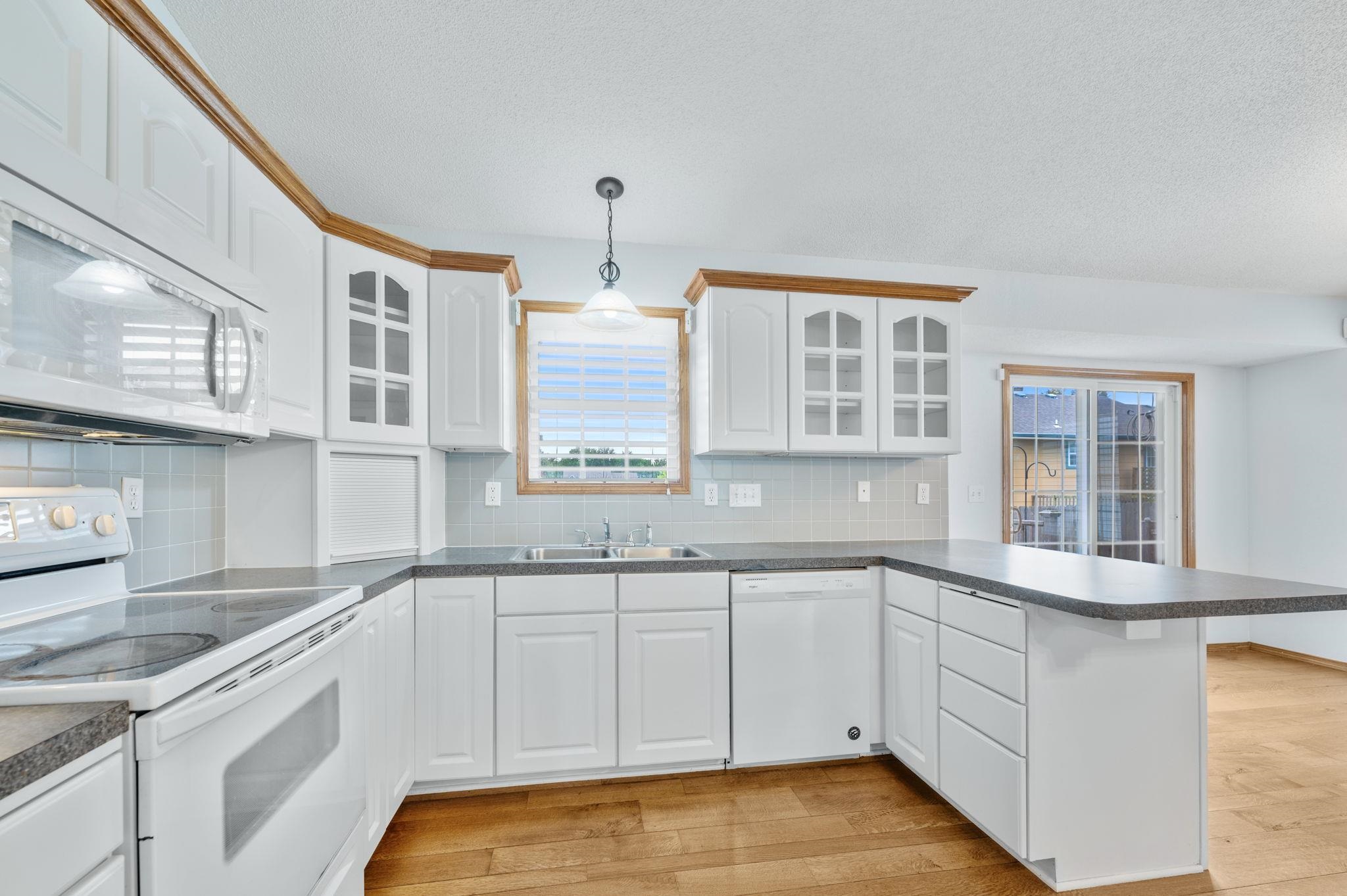 10913 E Longlake St Property Photo 8