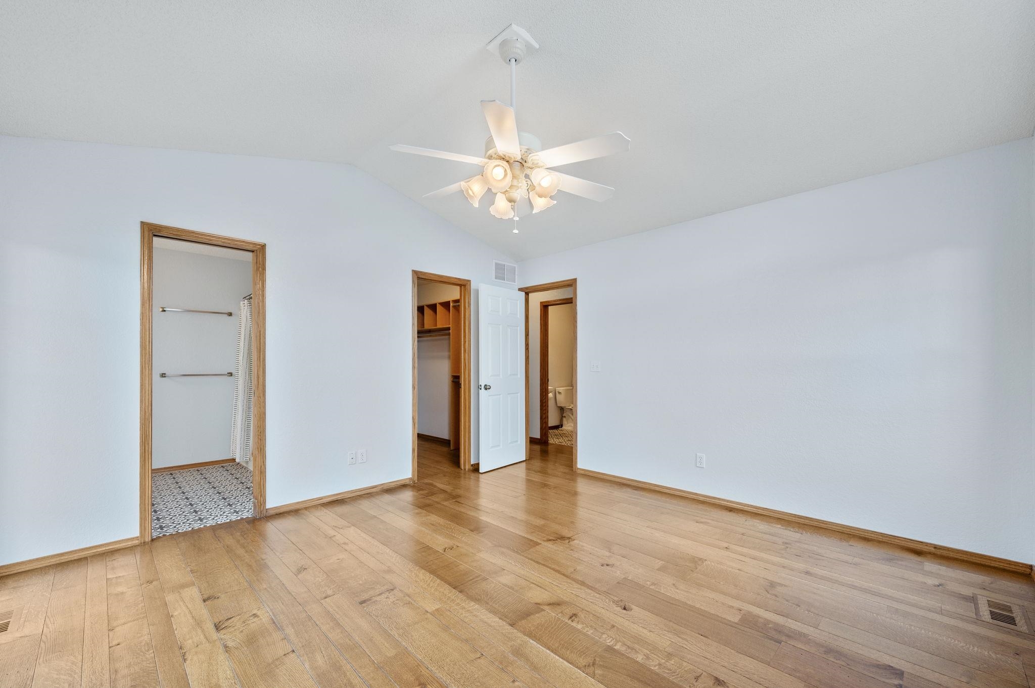 10913 E Longlake St Property Photo 12
