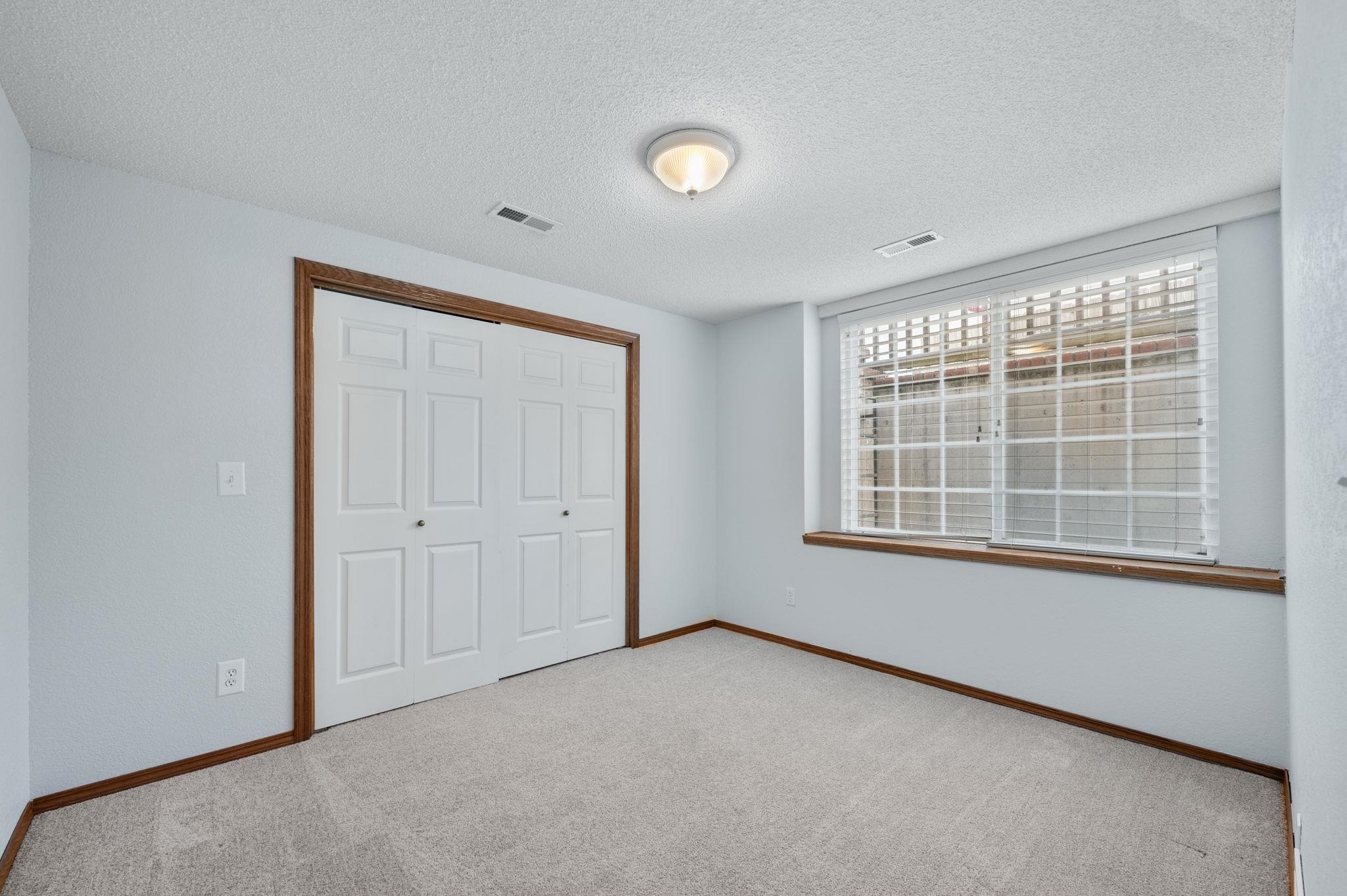 10913 E Longlake St Property Photo 23