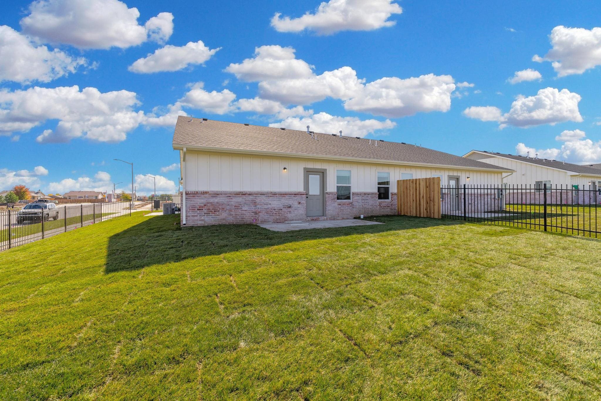 2424 S Pronghorn St Property Photo 32