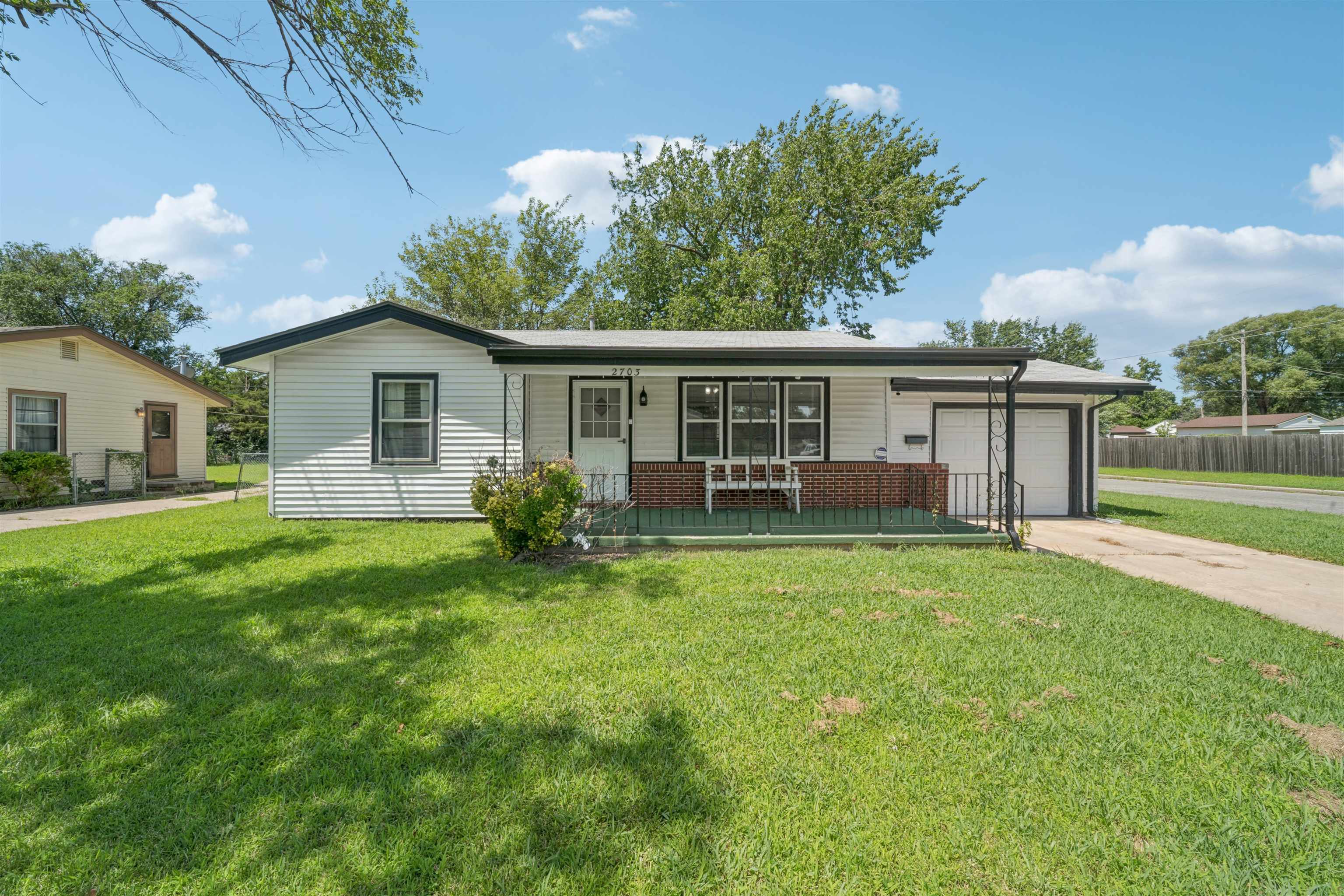 2703 S Bennett Property Photo 1