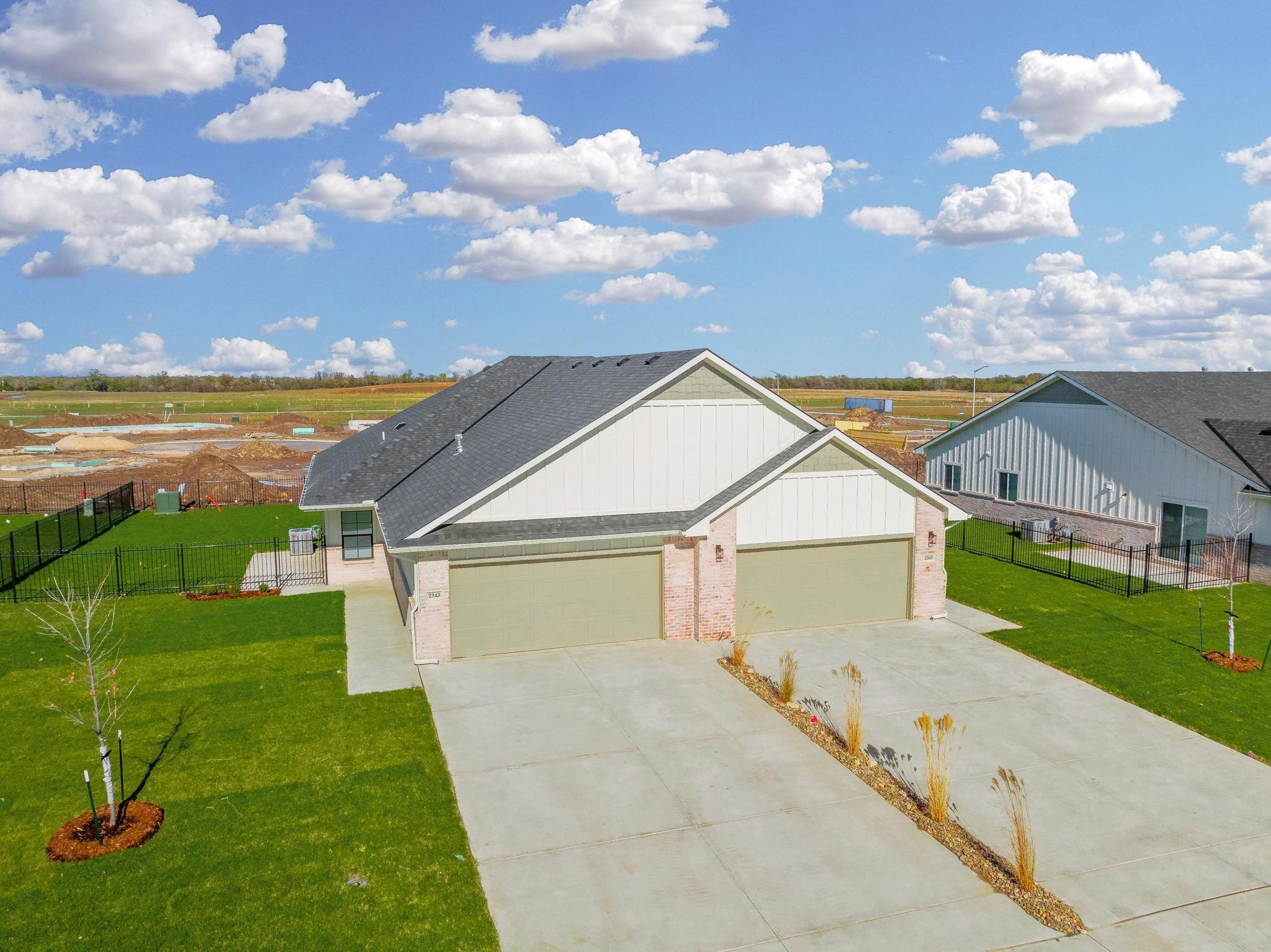 2436 S Pronghorn St Property Photo 1