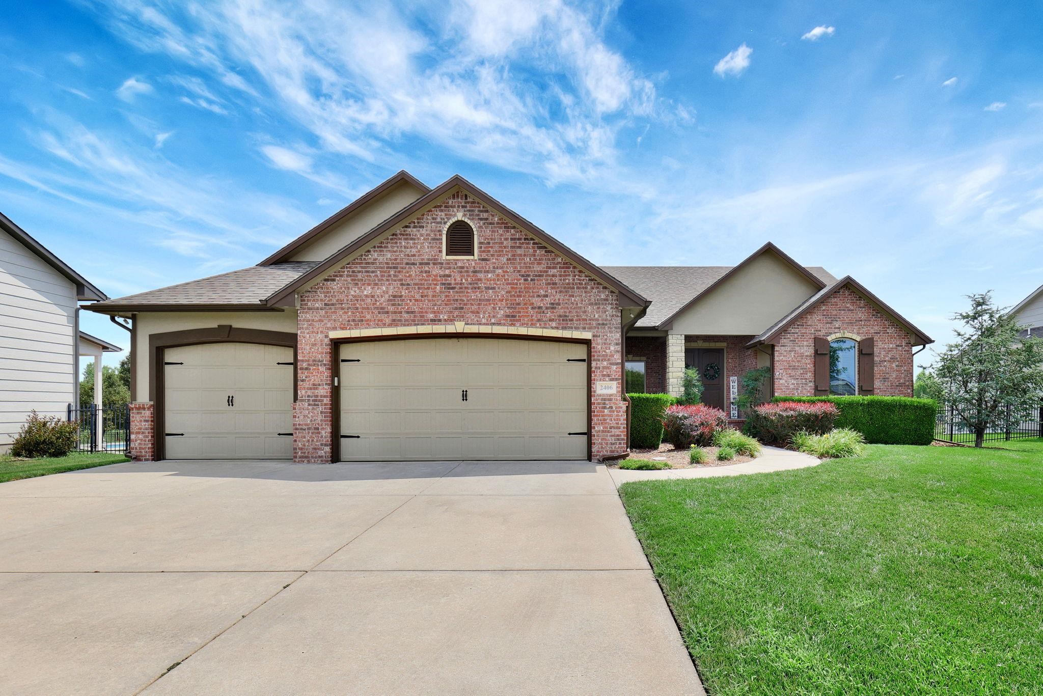 2406 N Flutter Property Photo 1