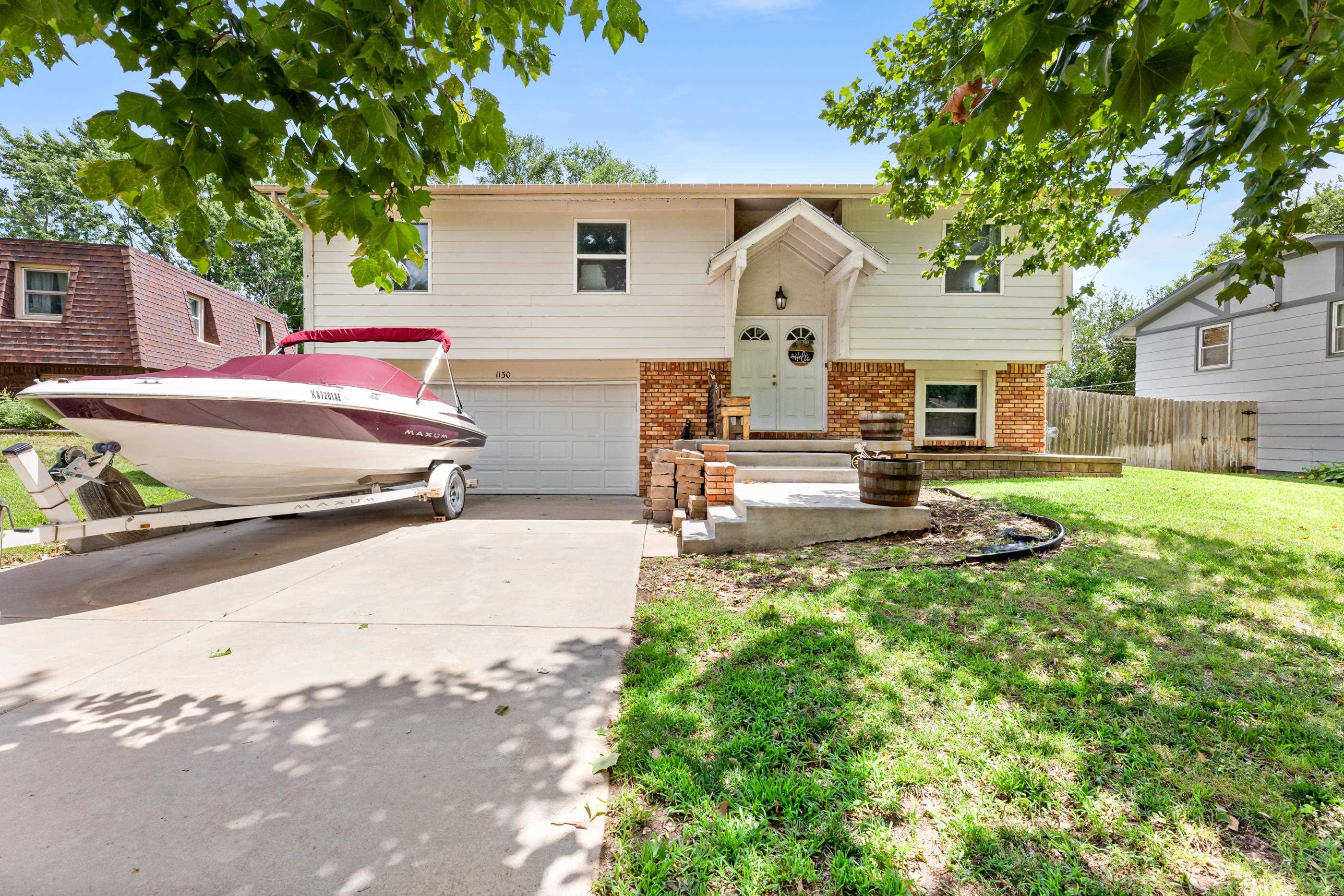 1130 N Summitlawn Ct Property Photo 1