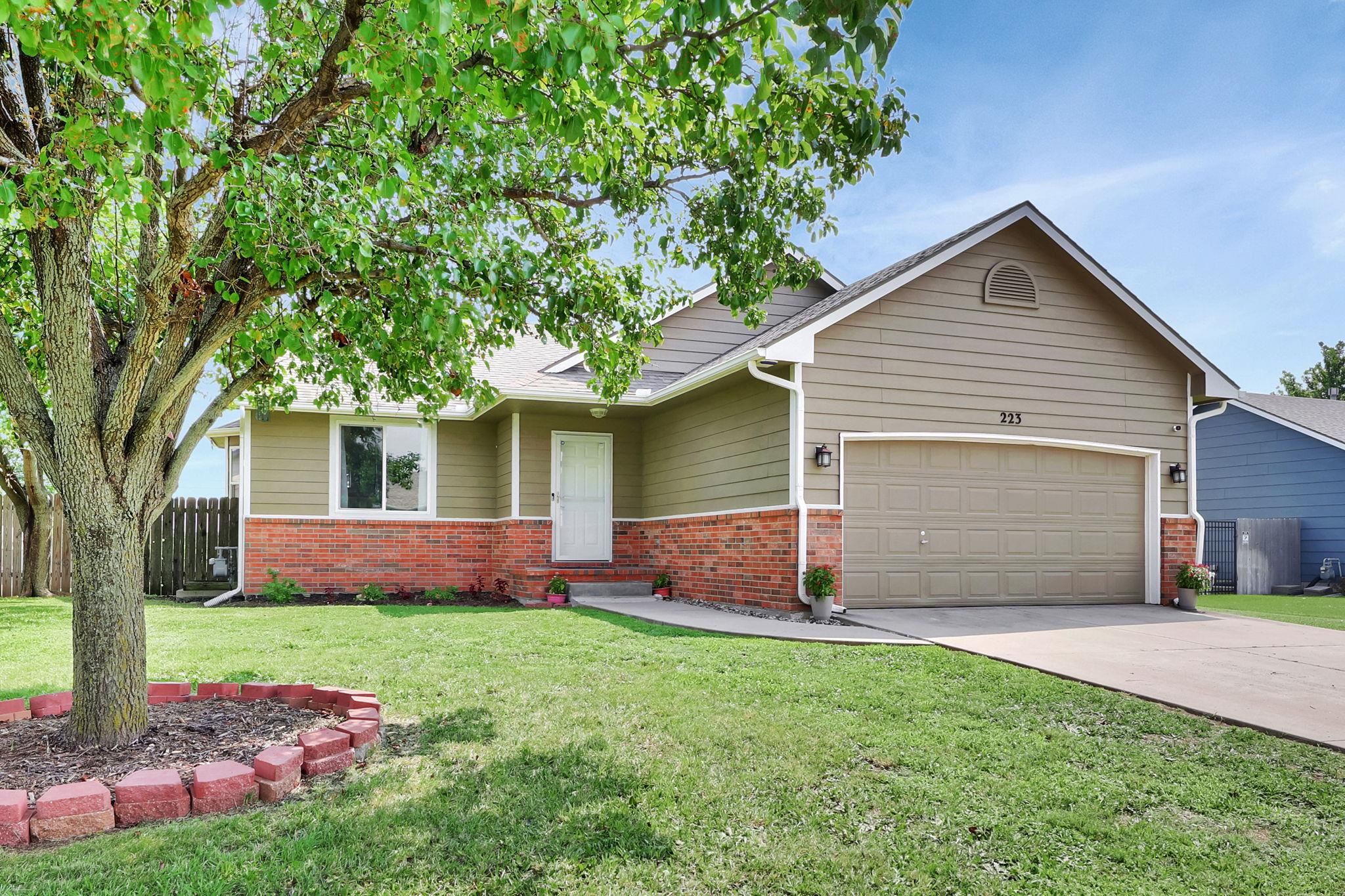 223 Wheatridge Dr Property Photo
