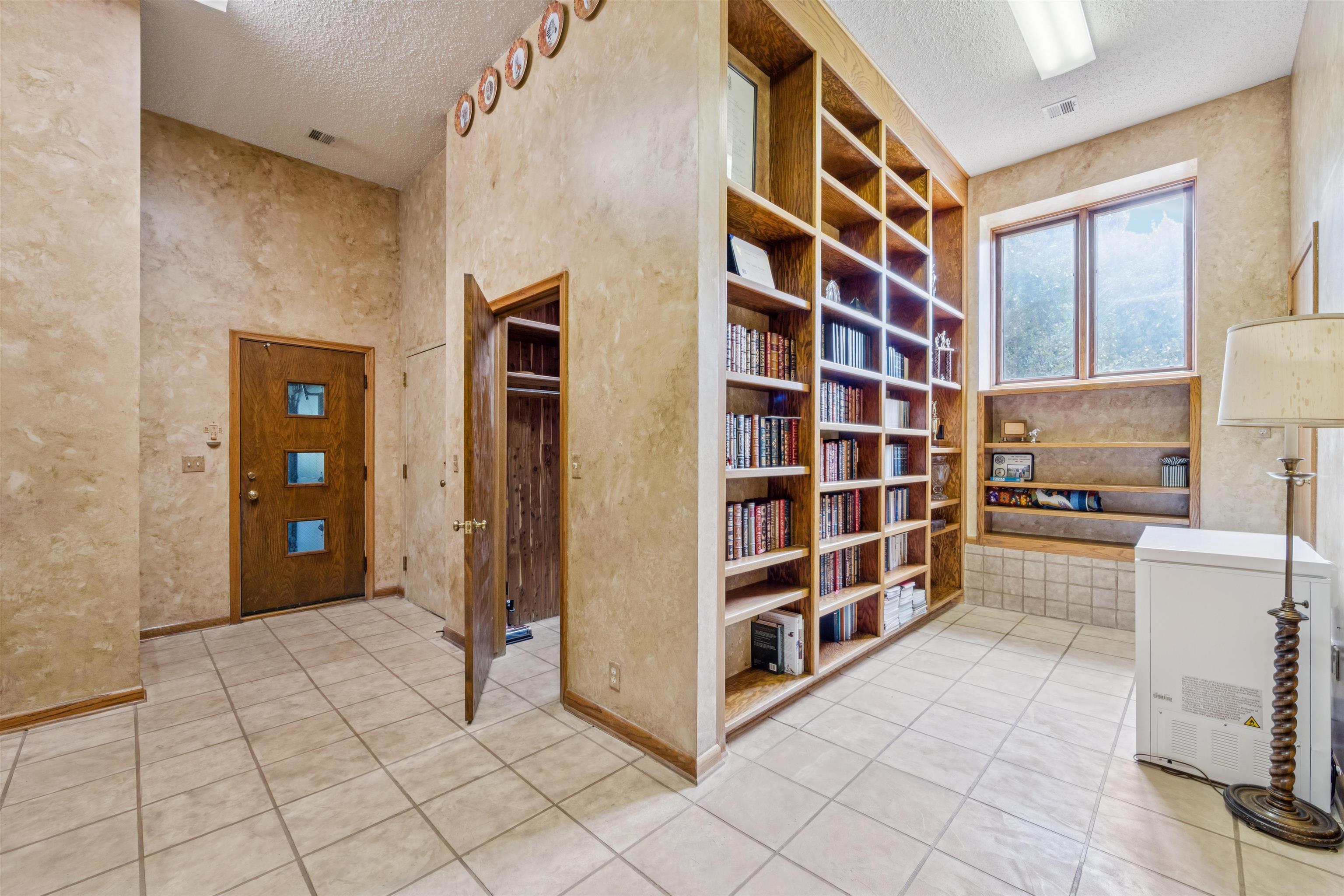 11 N Sandpiper St Property Photo 15