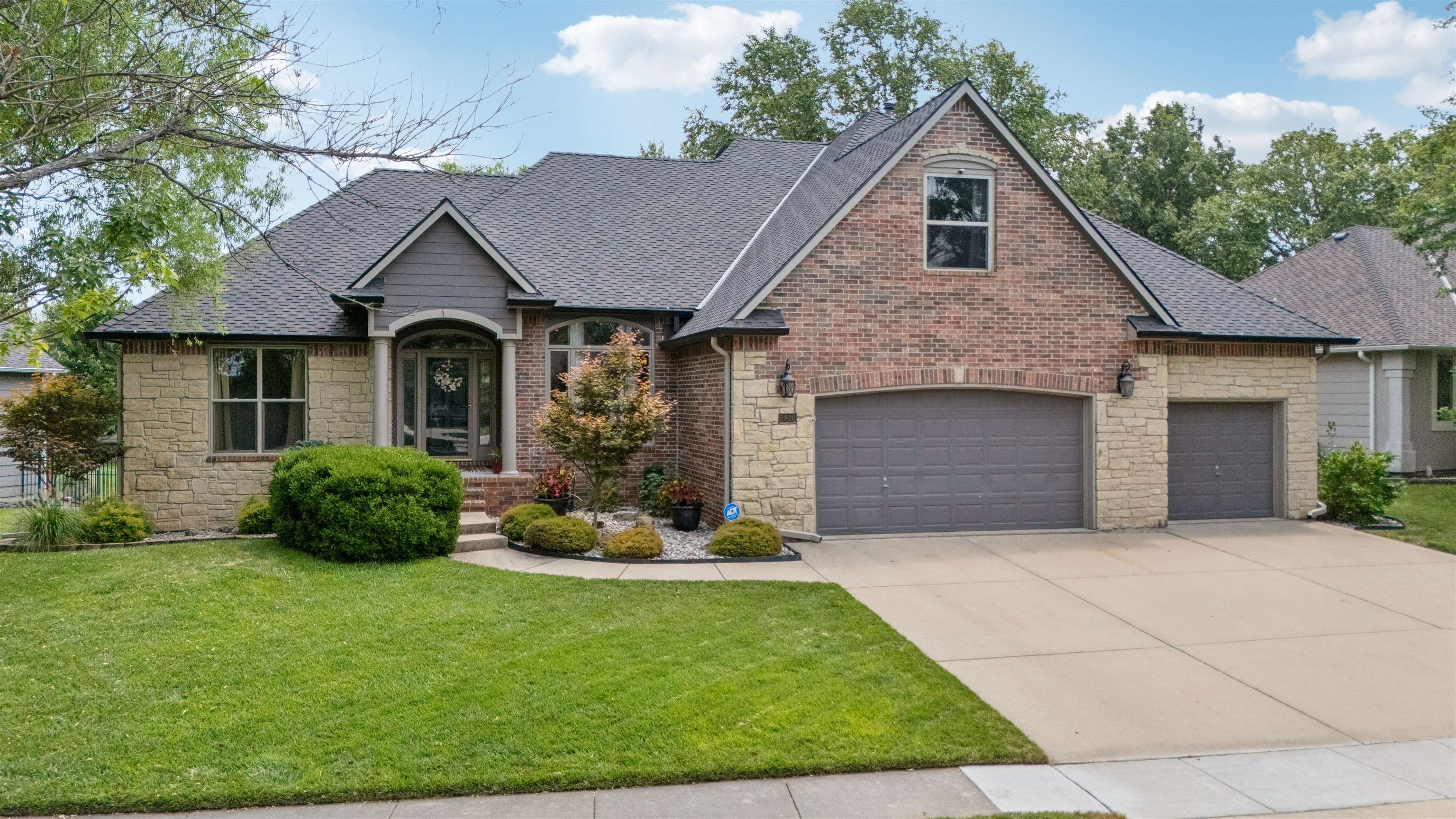 2830 N Tee Time Property Photo 1