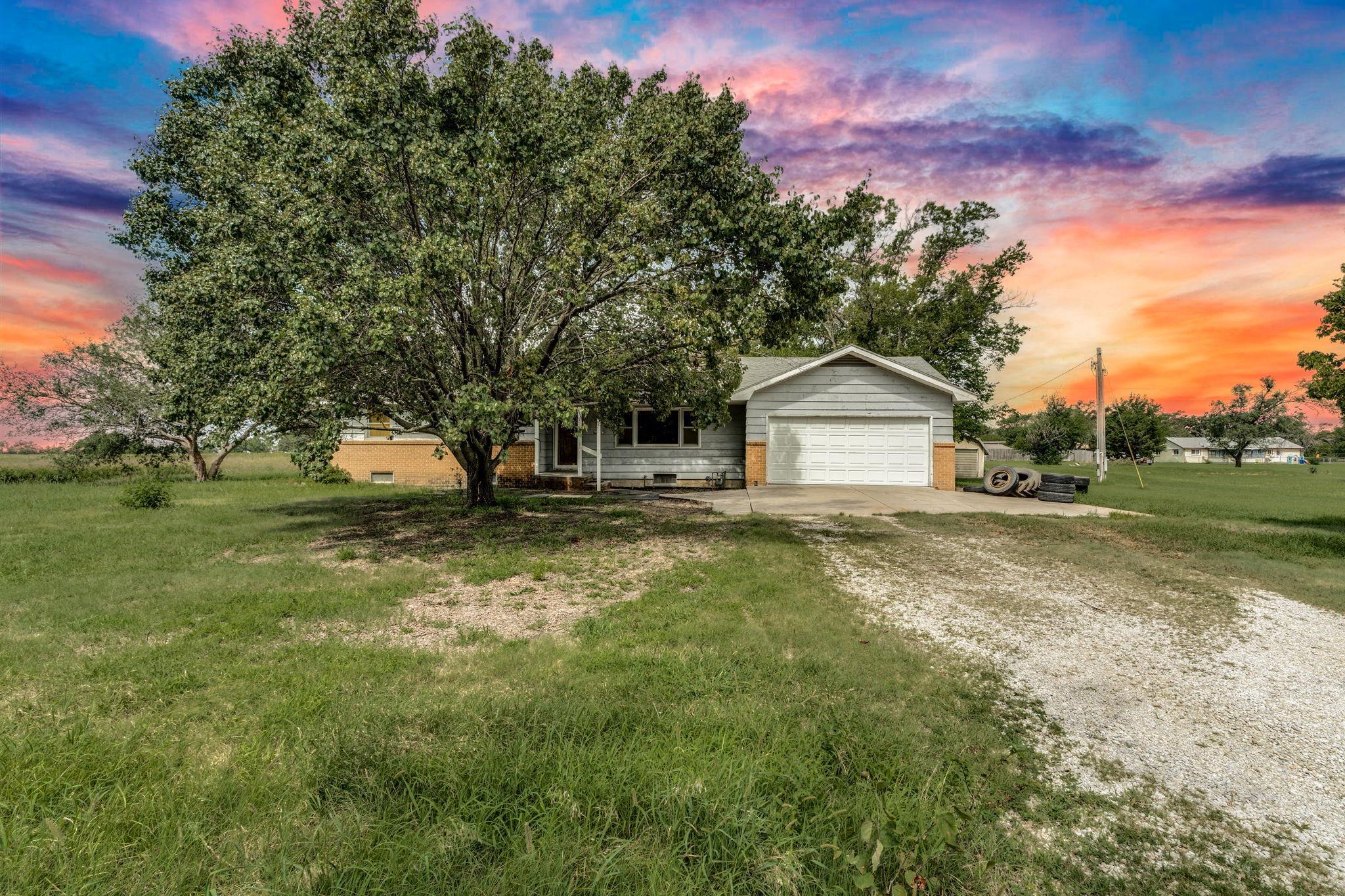 2415 S Herrington Property Photo 1