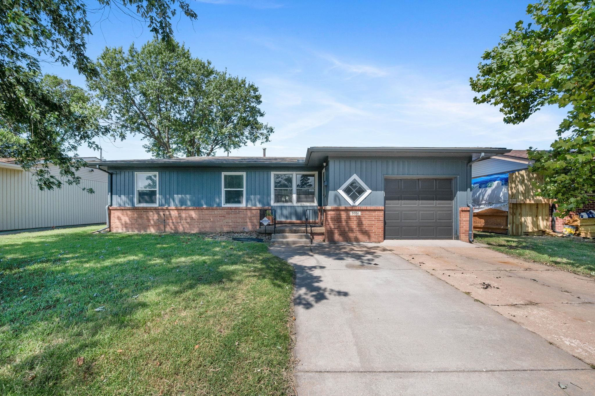 3051 S Euclid Ave Property Photo 1