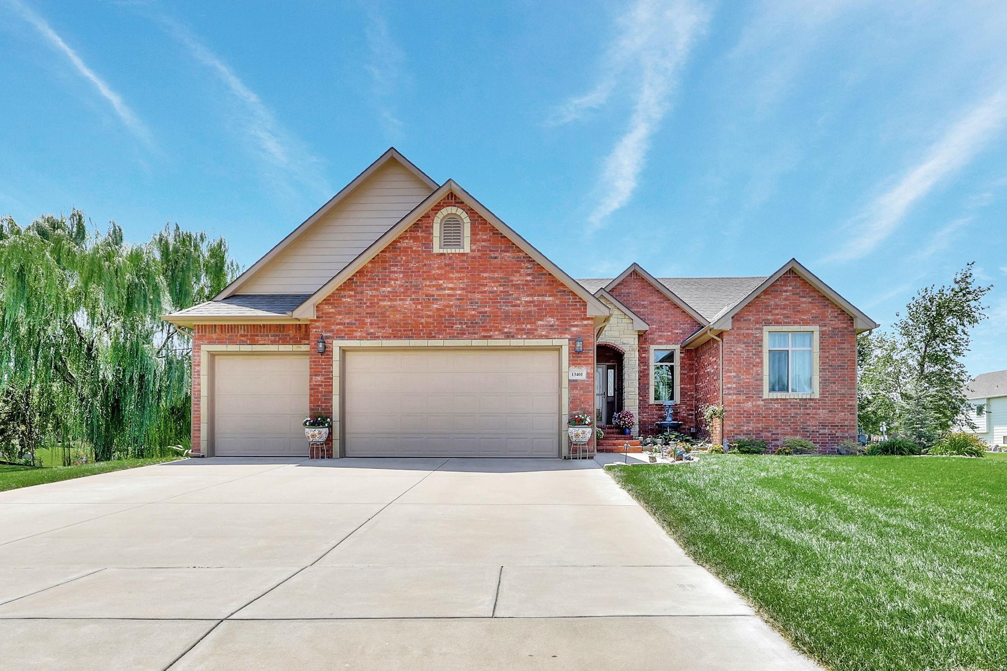 13401 E Equestrian Circle Property Photo 1
