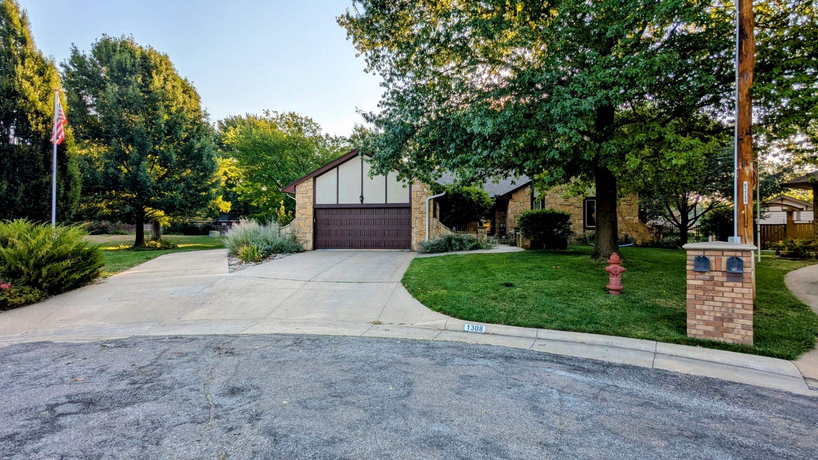 1308 N Jay Ct Property Photo 1