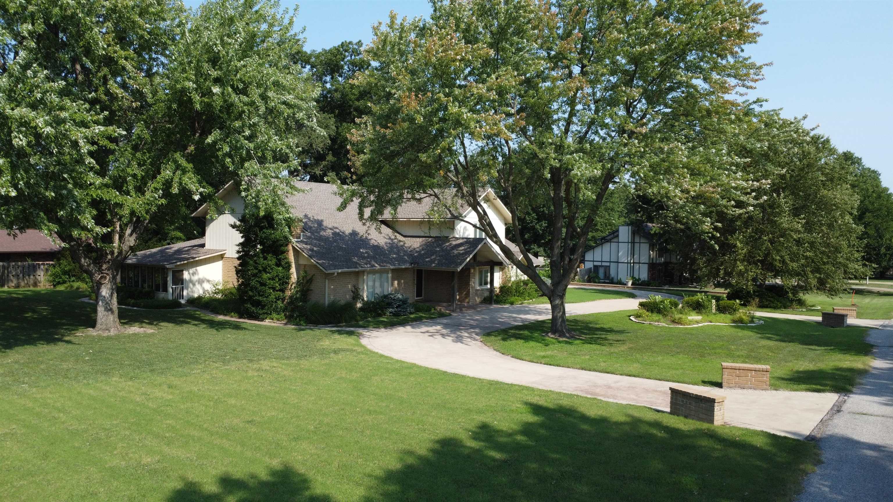 2305 N Squirrel Run Property Photo 5