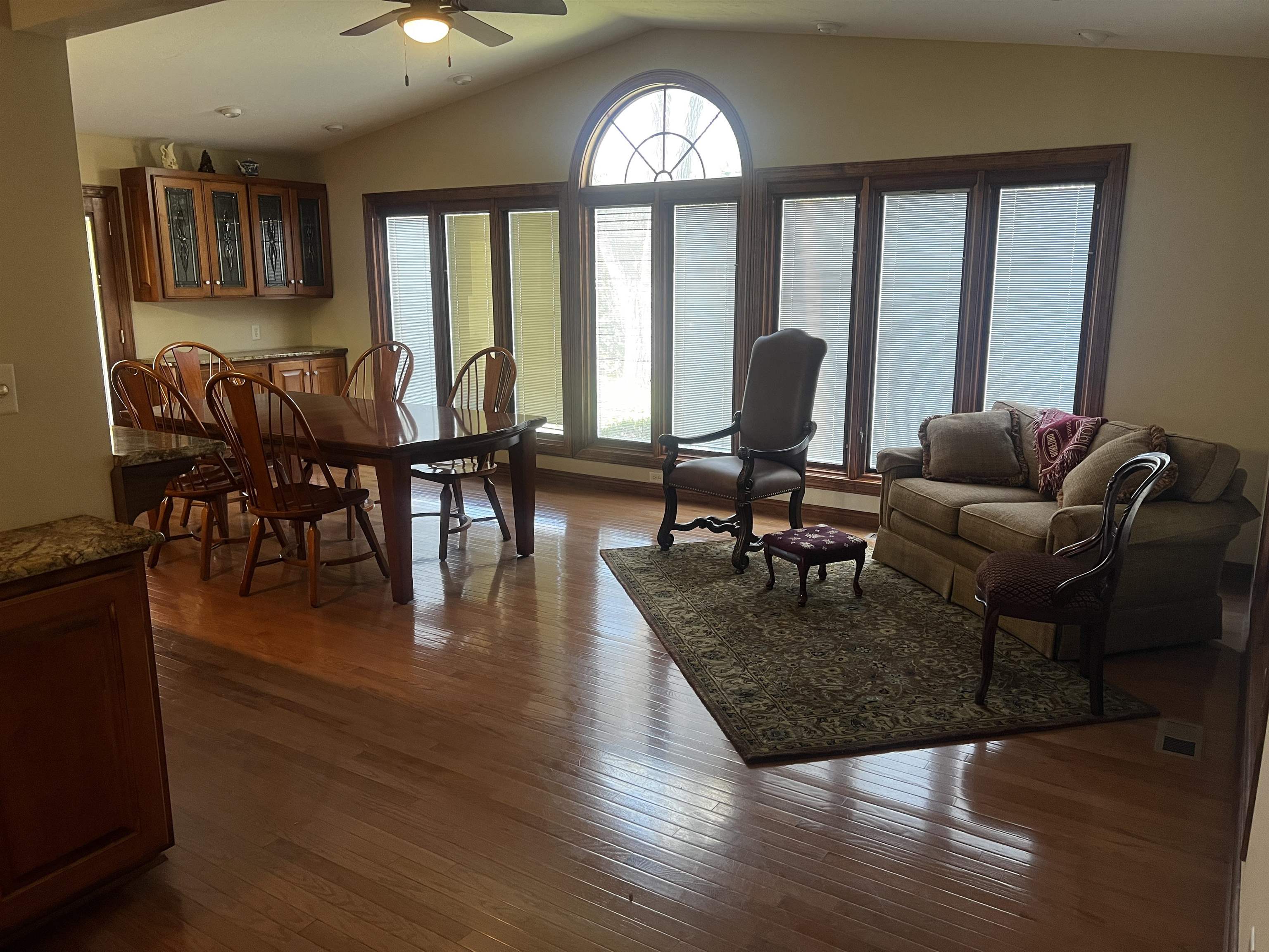 2305 N Squirrel Run Property Photo 13