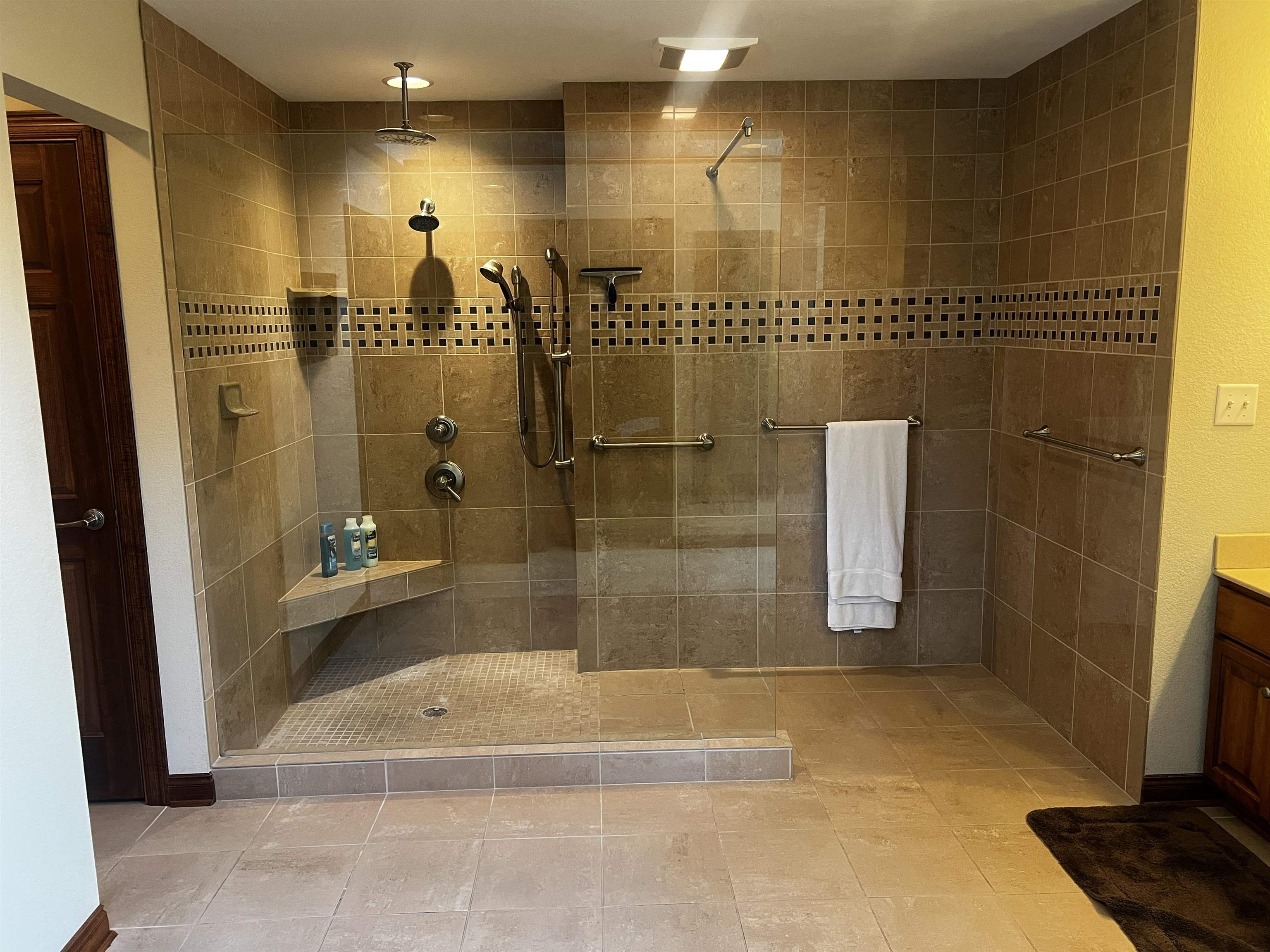 2305 N Squirrel Run Property Photo 17